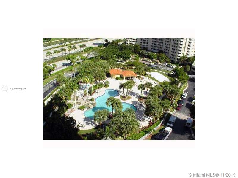 PARC CENTRAL AVENTURA SOU - Residential Lease
