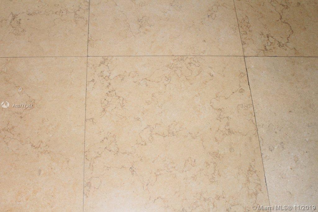 PARC CENTRAL AVENTURA SOU - Residential Lease