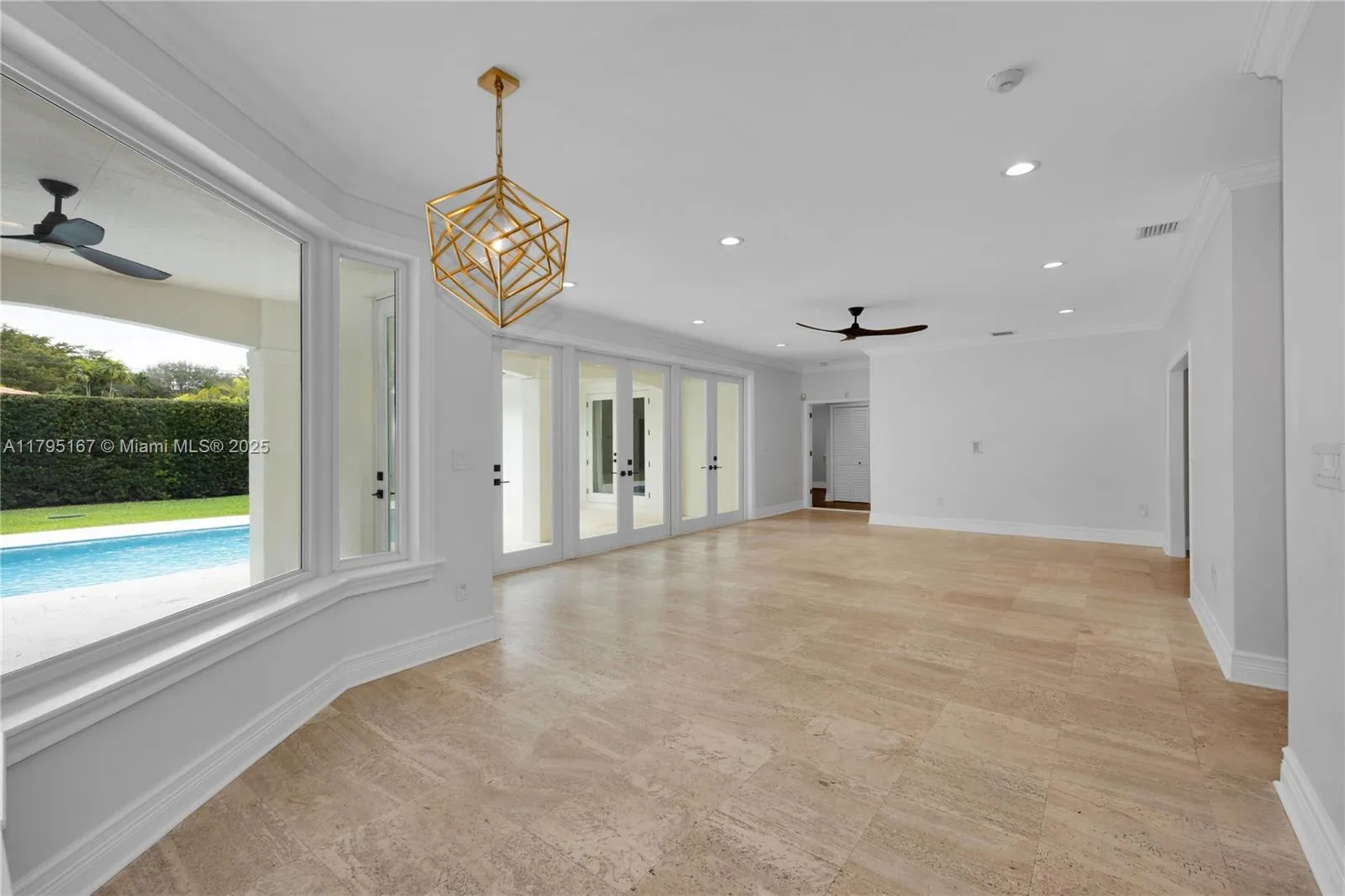 Coral Gables, Florida 33134, United States, 4 Bedrooms Bedrooms, ,3 BathroomsBathrooms,Residential,Active,121877
