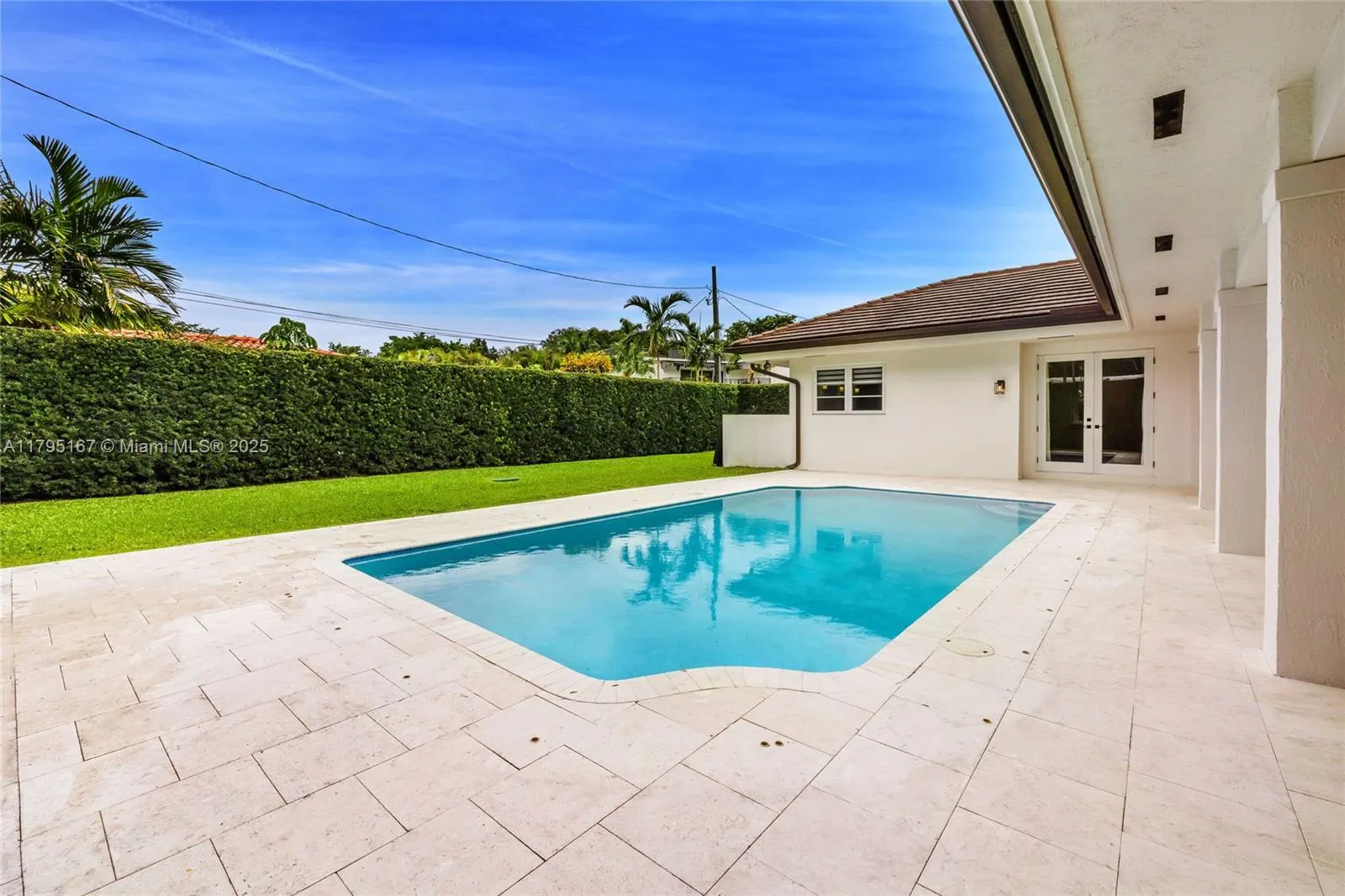 Coral Gables, Florida 33134, United States, 4 Bedrooms Bedrooms, ,3 BathroomsBathrooms,Residential,Active,121877