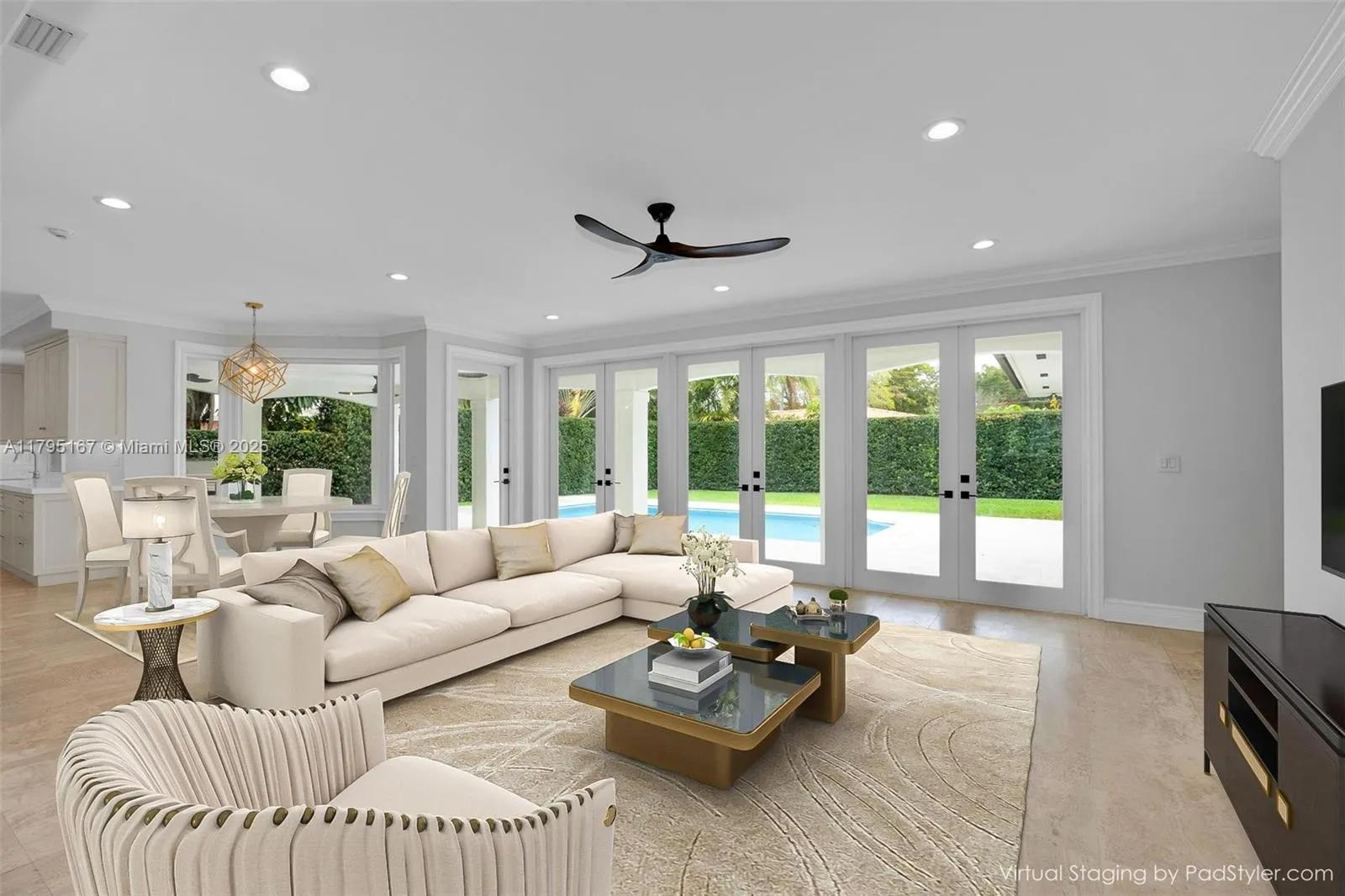 Coral Gables, Florida 33134, United States, 4 Bedrooms Bedrooms, ,3 BathroomsBathrooms,Residential,Active,121877