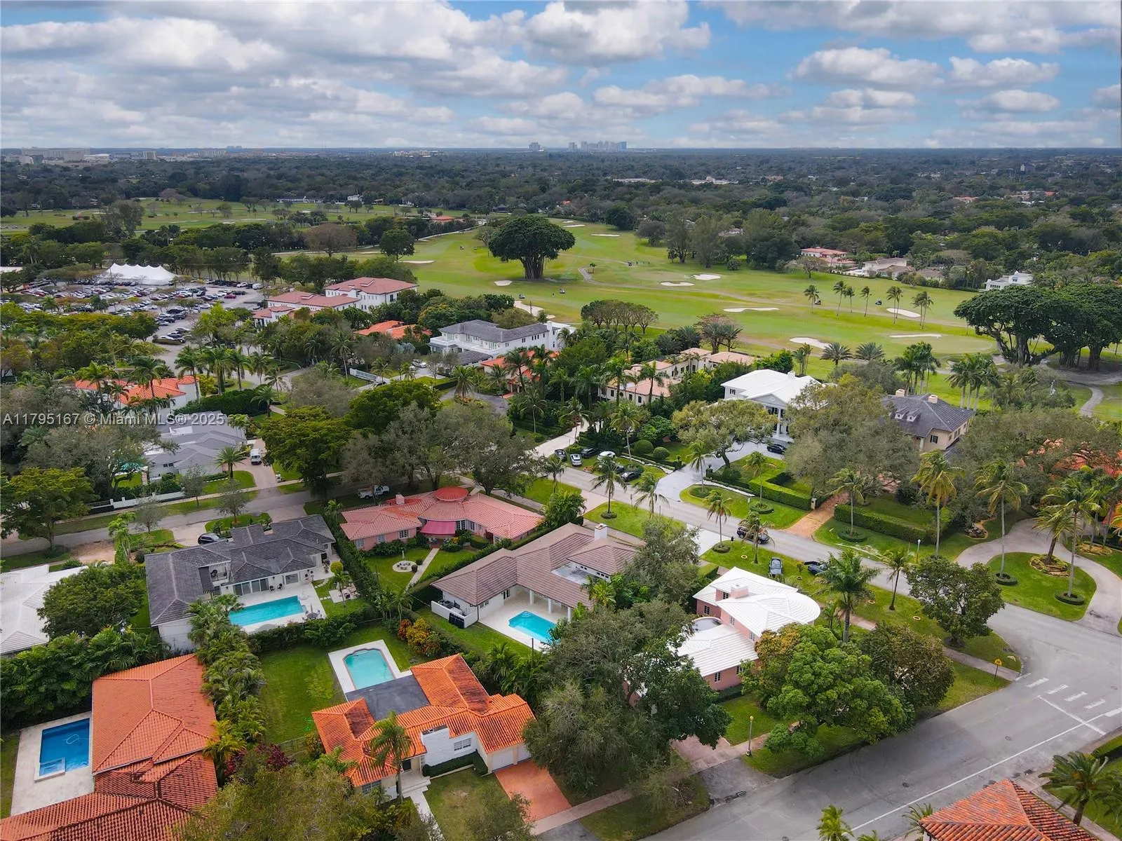 Coral Gables, Florida 33134, United States, 4 Bedrooms Bedrooms, ,3 BathroomsBathrooms,Residential,Active,121877