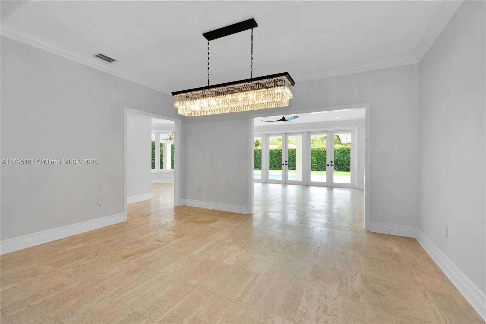 Coral Gables, Florida 33134, United States, 4 Bedrooms Bedrooms, ,3 BathroomsBathrooms,Residential,Active,121877