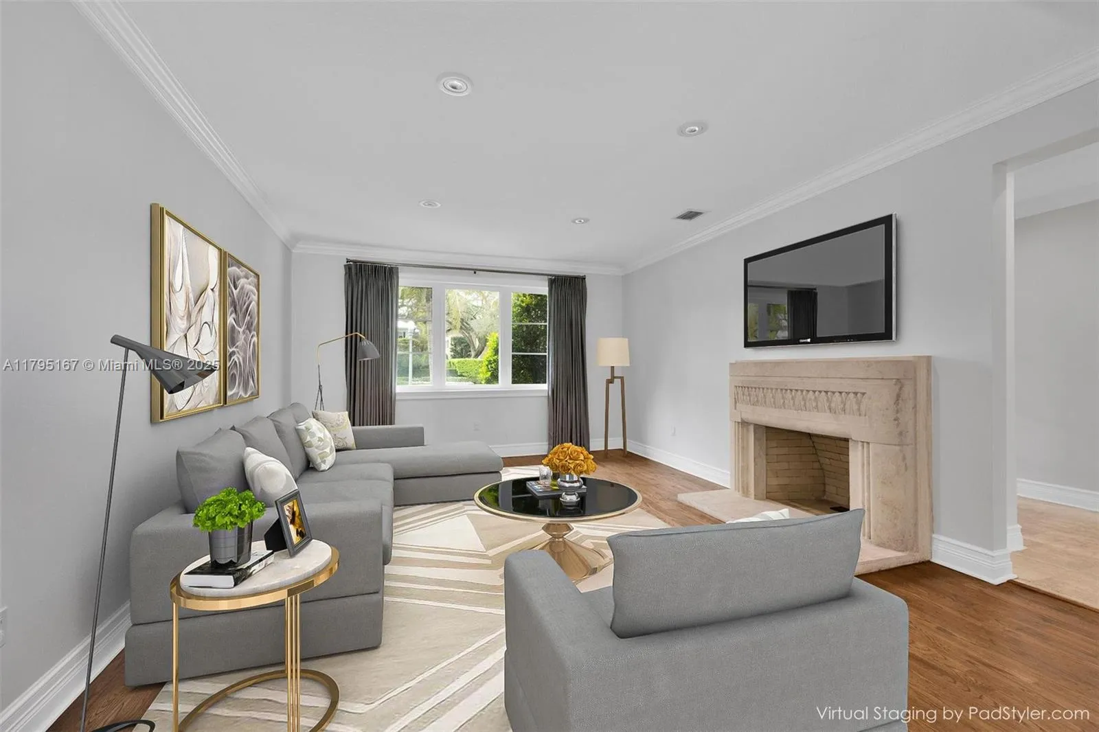 Coral Gables, Florida 33134, United States, 4 Bedrooms Bedrooms, ,3 BathroomsBathrooms,Residential,Active,121877