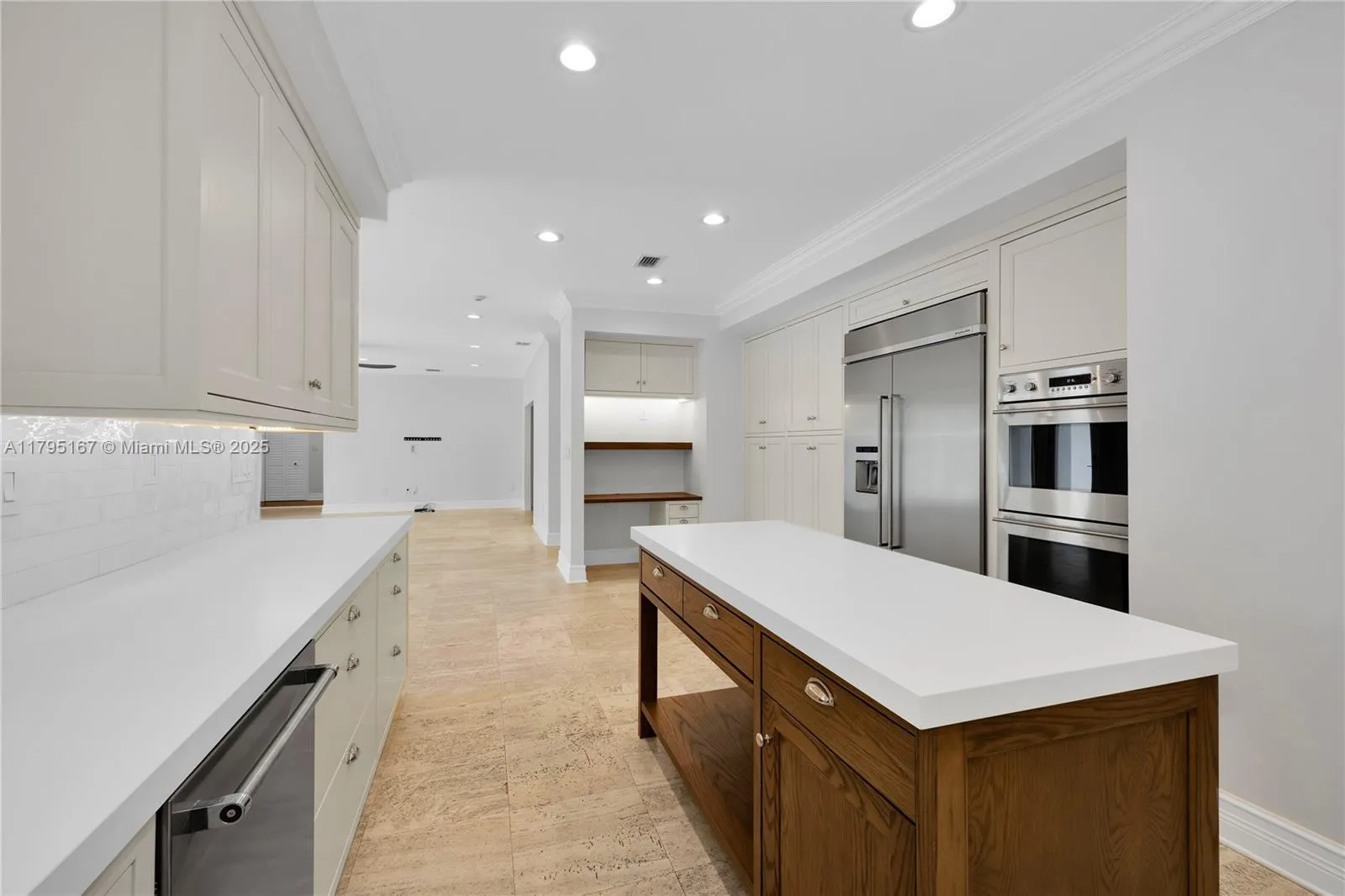 Coral Gables, Florida 33134, United States, 4 Bedrooms Bedrooms, ,3 BathroomsBathrooms,Residential,Active,121877