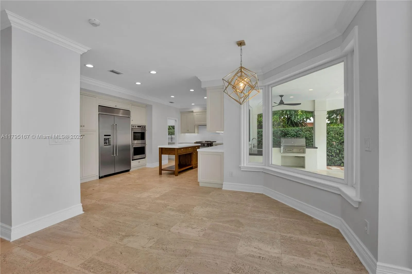 Coral Gables, Florida 33134, United States, 4 Bedrooms Bedrooms, ,3 BathroomsBathrooms,Residential,Active,121877