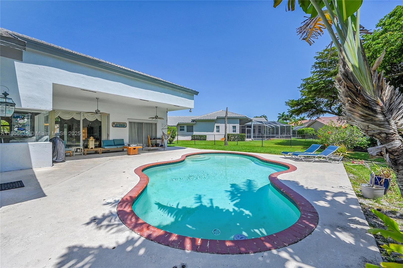 KENSINGTON - Residential