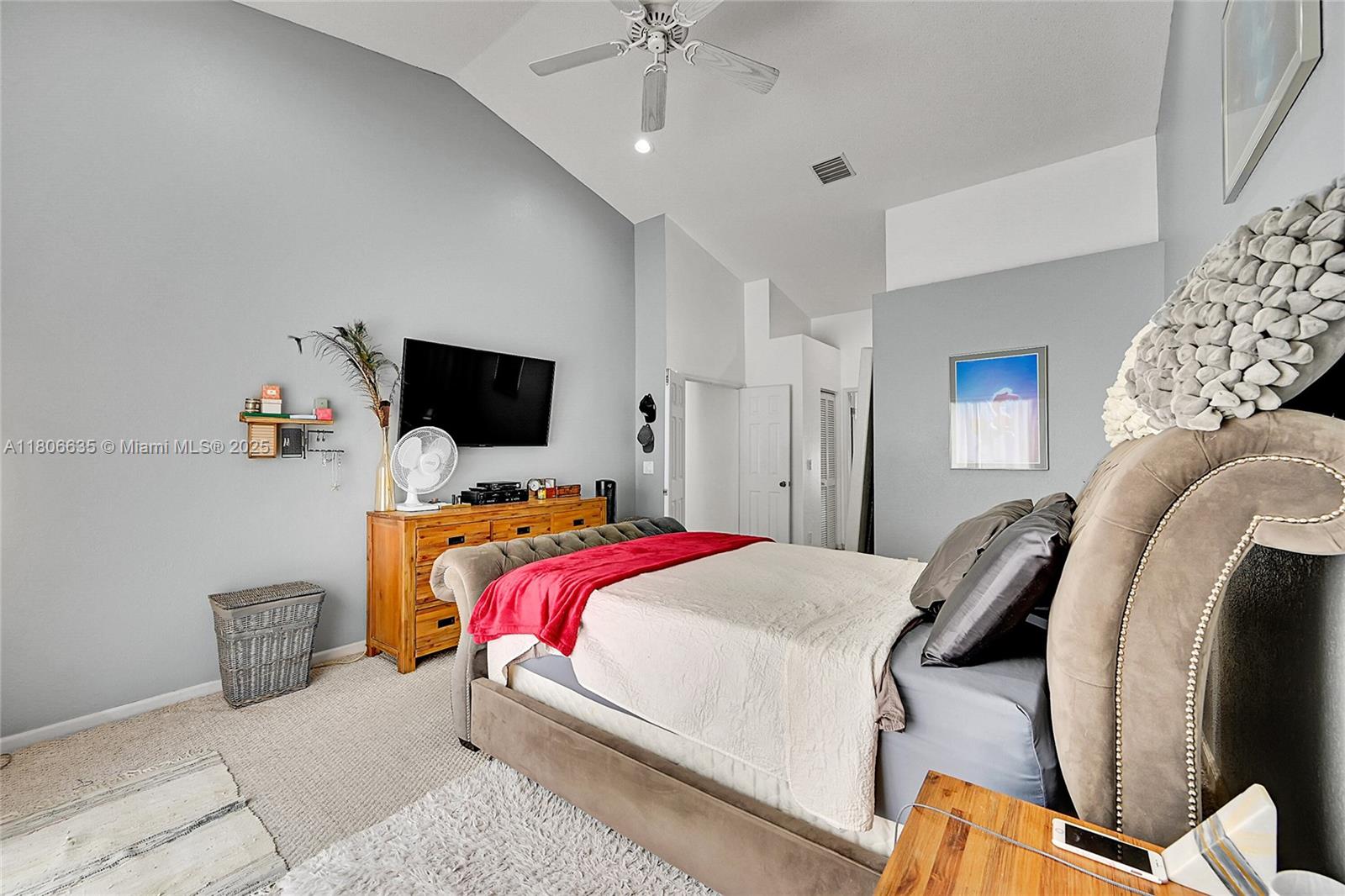 KENSINGTON - Residential