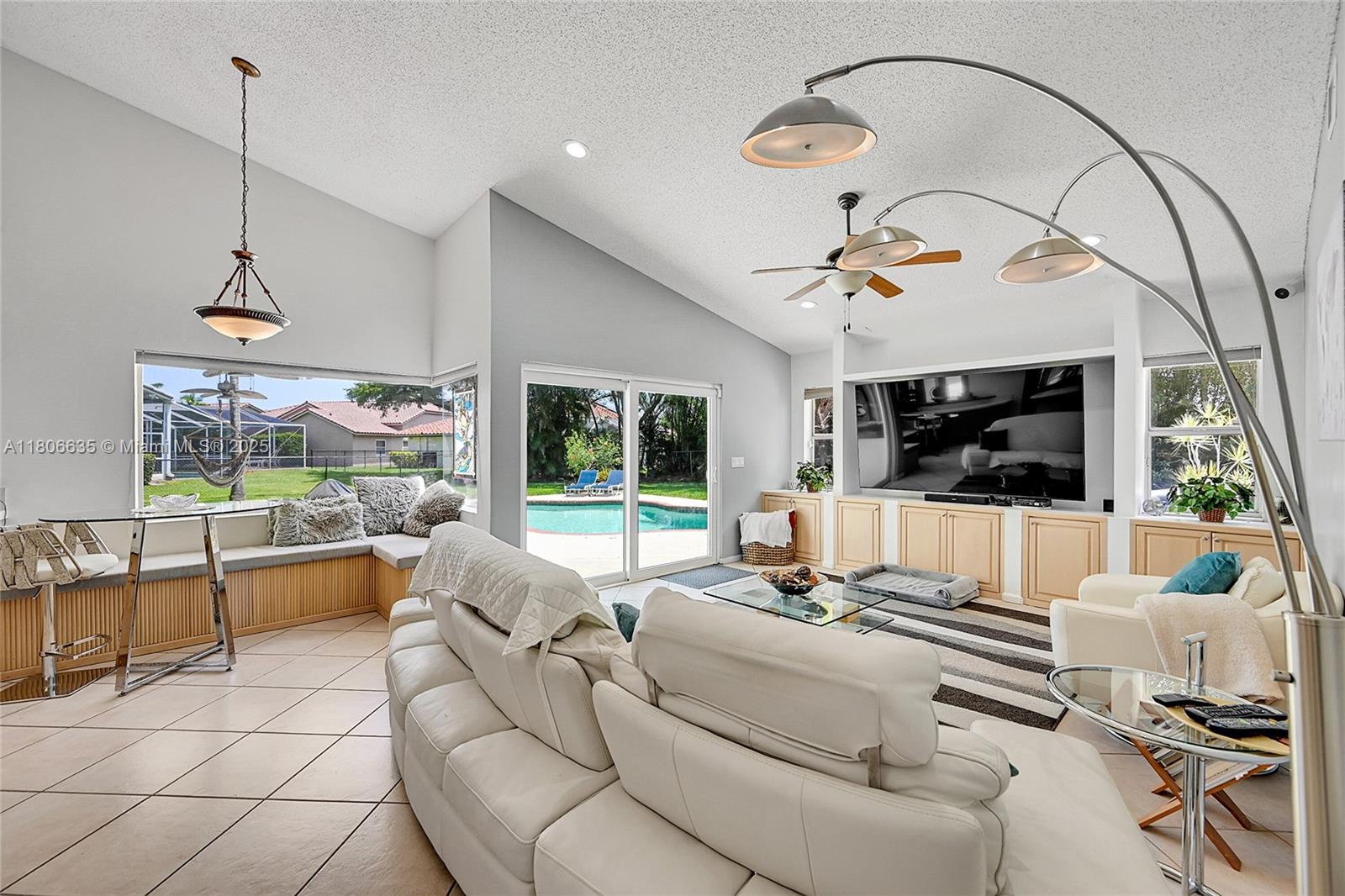 KENSINGTON - Residential