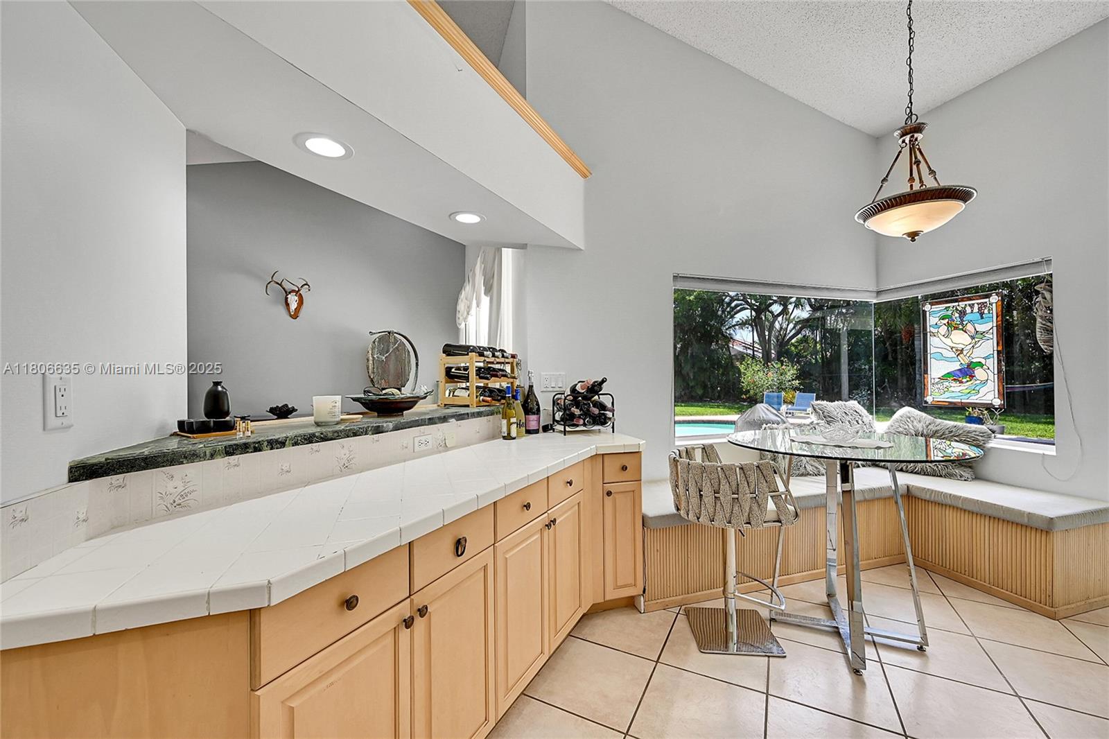 KENSINGTON - Residential