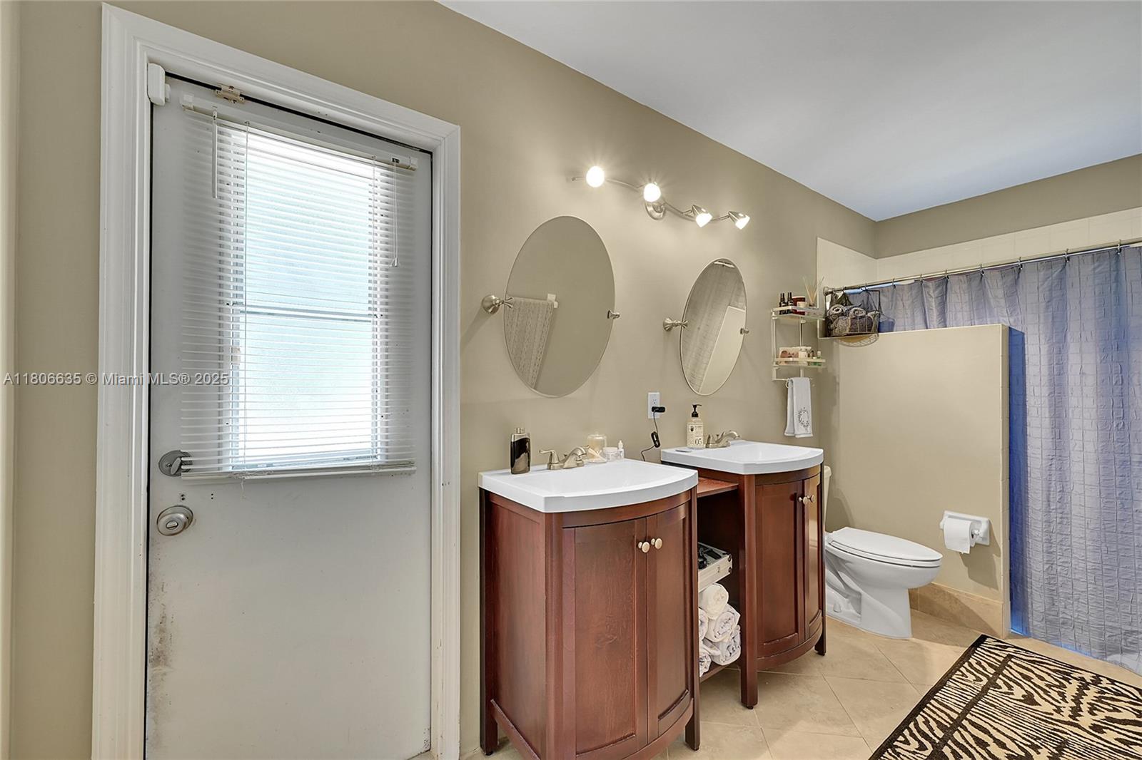 KENSINGTON - Residential