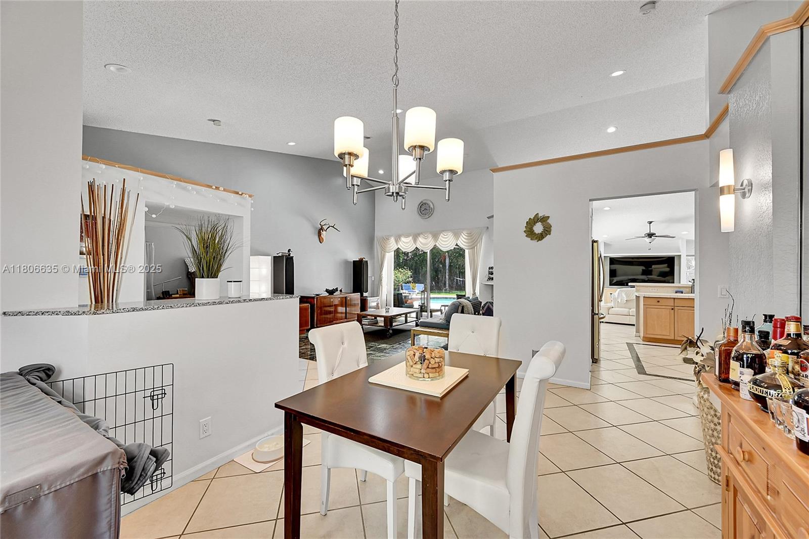 KENSINGTON - Residential