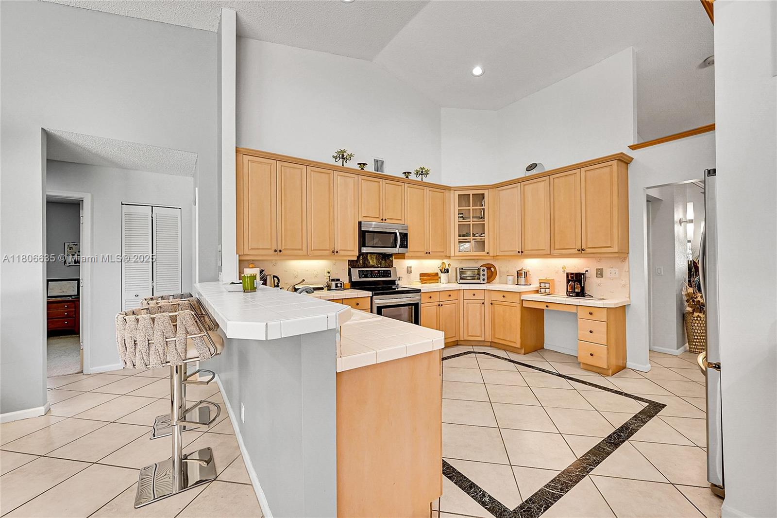 KENSINGTON - Residential