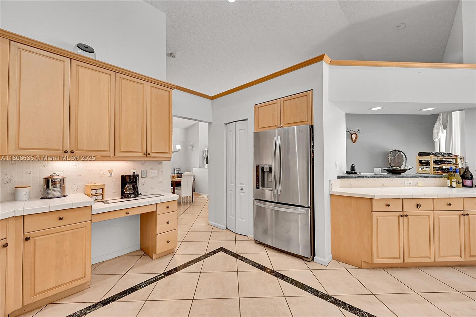 KENSINGTON - Residential