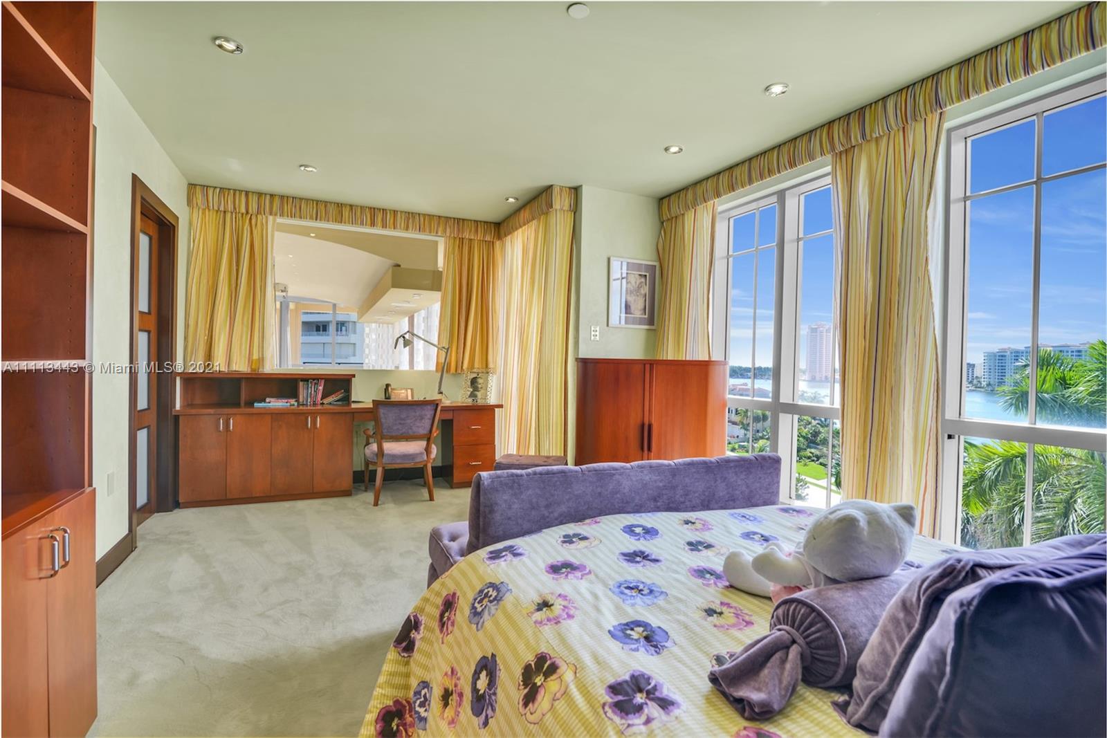 EXCELSIOR CONDO - Residential