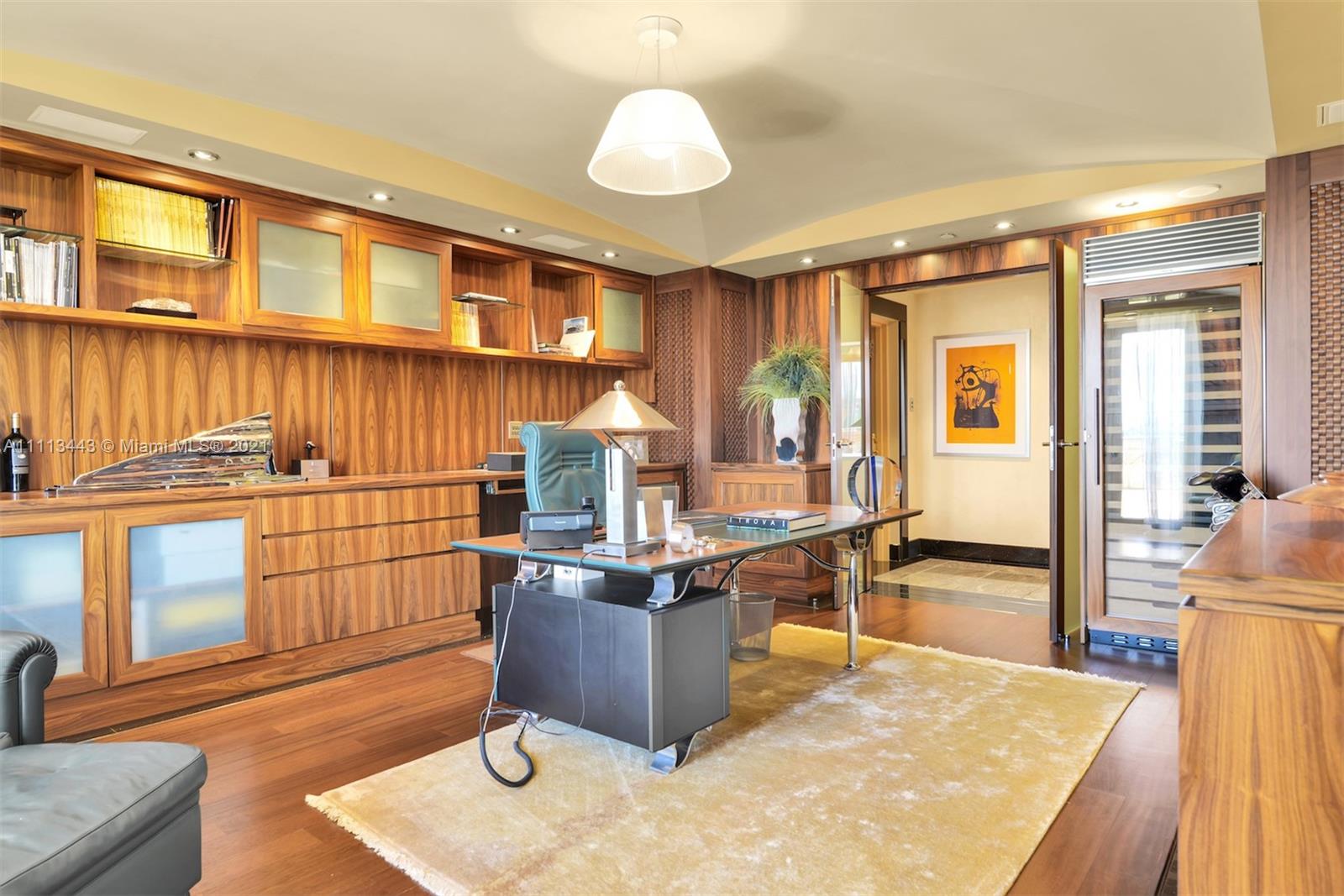 EXCELSIOR CONDO - Residential