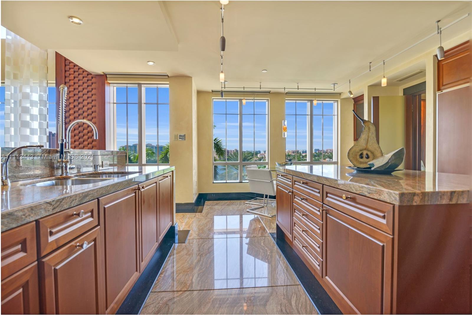 EXCELSIOR CONDO - Residential