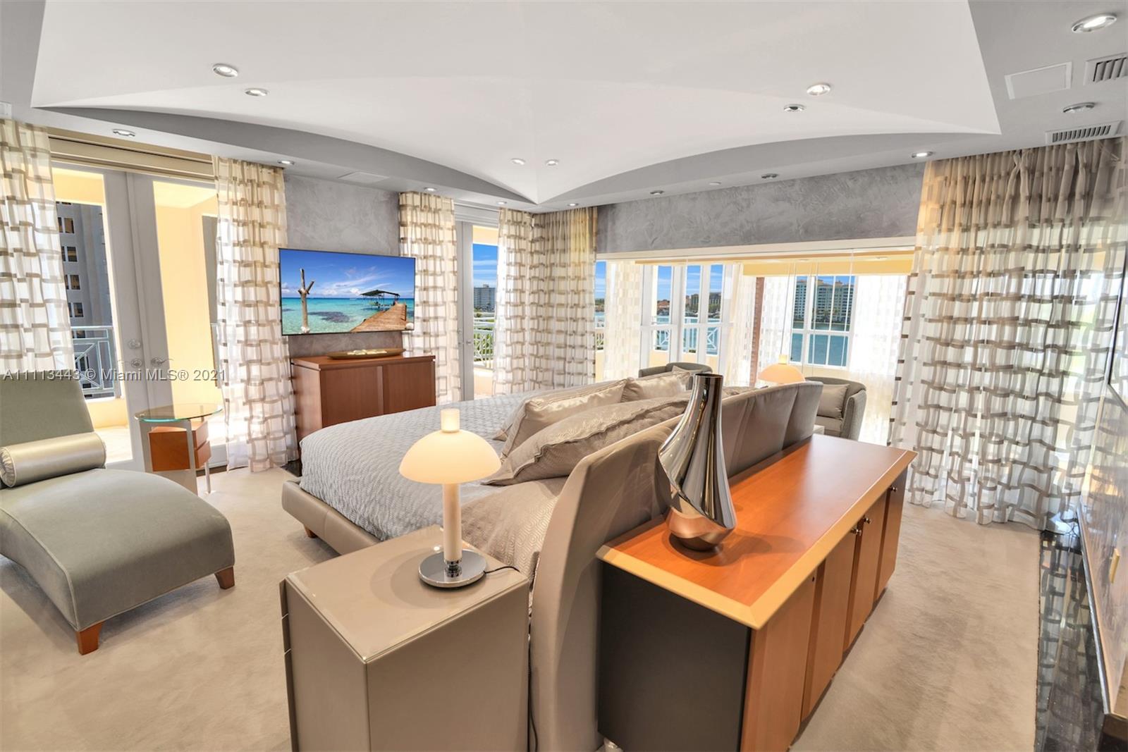 EXCELSIOR CONDO - Residential