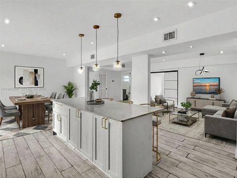 420 NE 90th St El Portal FL 33138