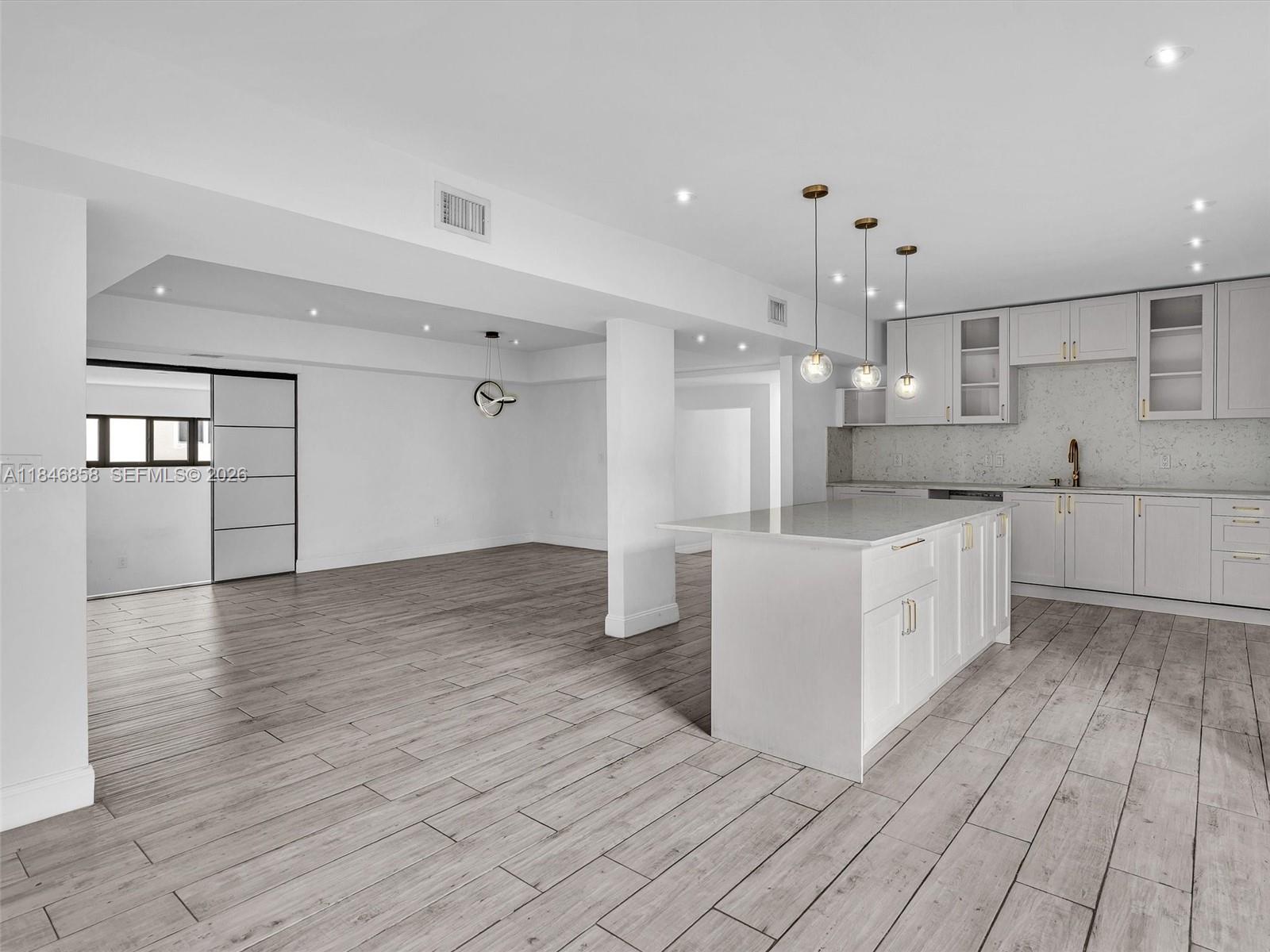 EL PORTAL - Residential