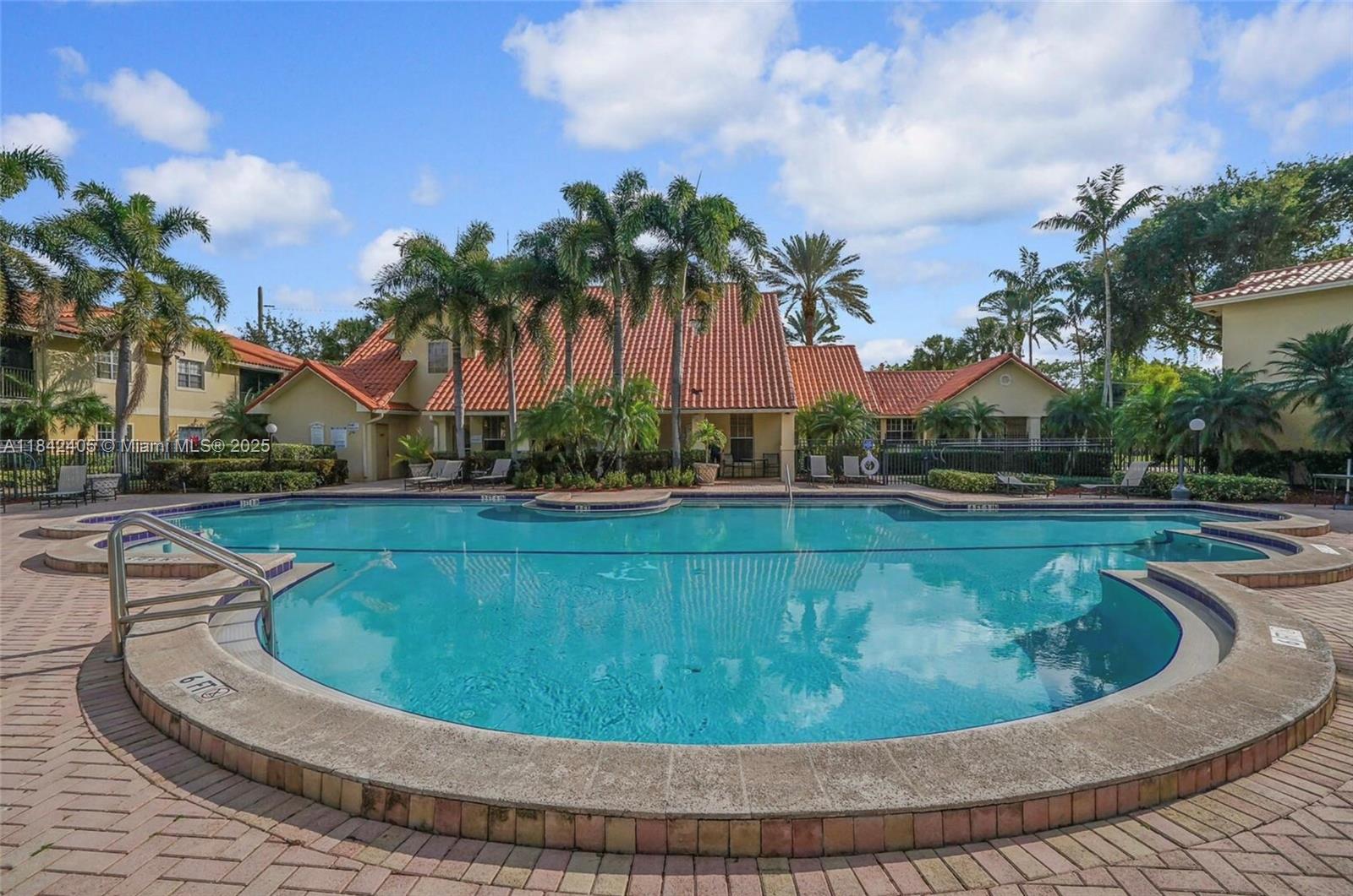 1227 SW 46th Ave 314