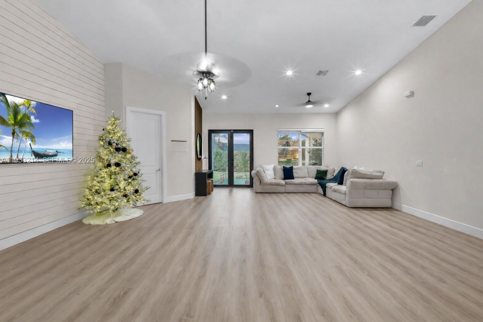 The Acreage - Residential