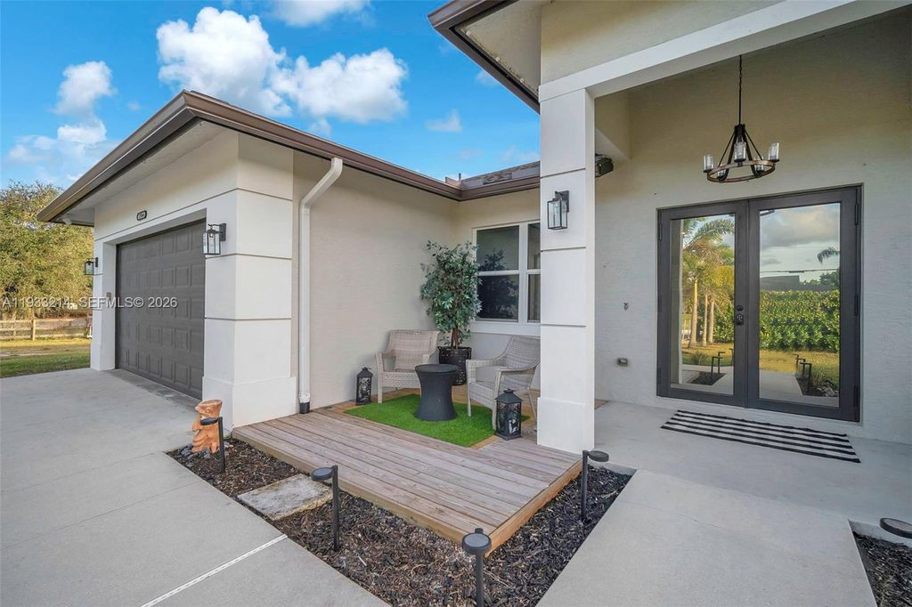 Photo of 17844 N 38th Rd N, Loxahatchee, FL 33470 (MLS # A11933214)