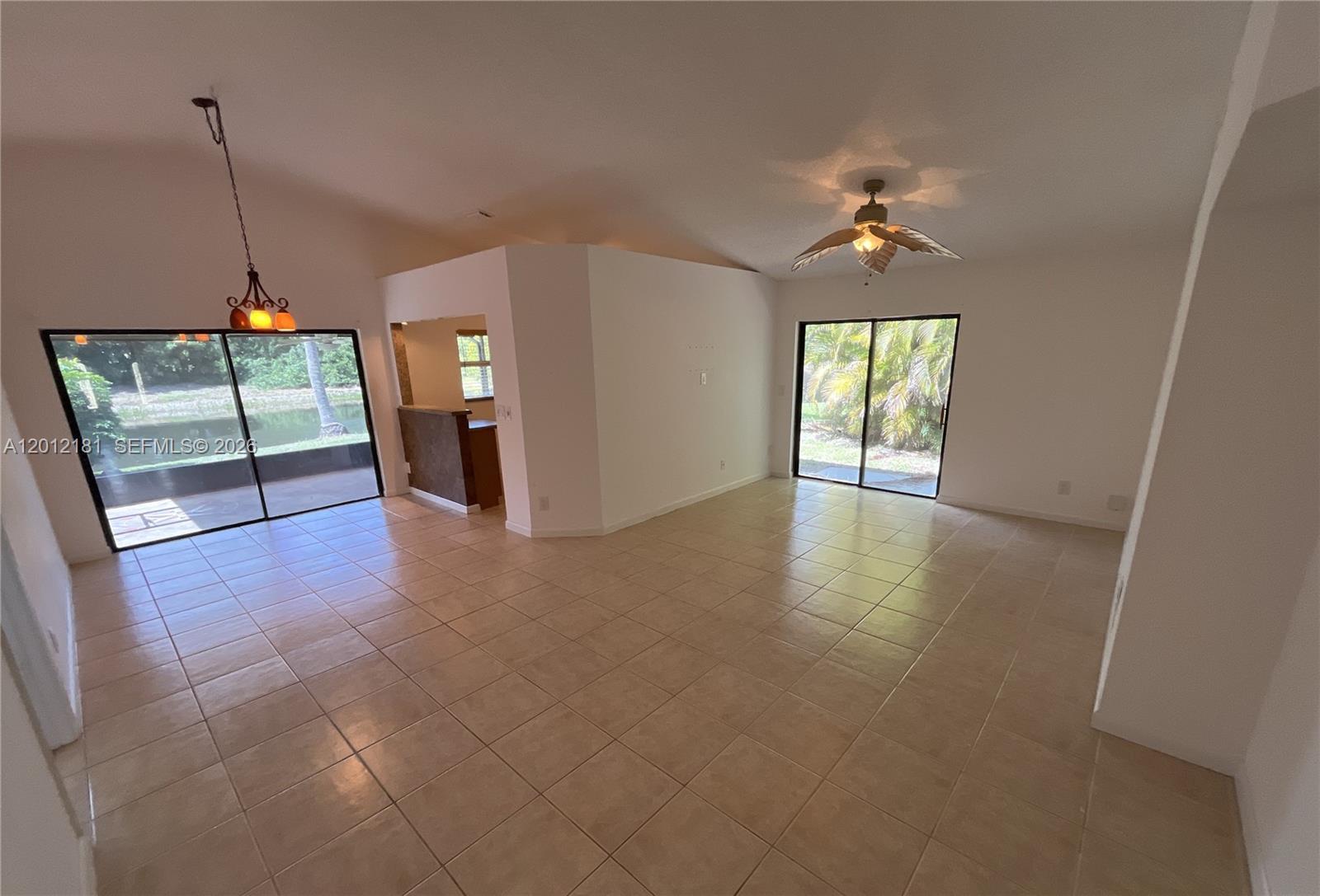 BOYNTON LAKES 4 - Residential