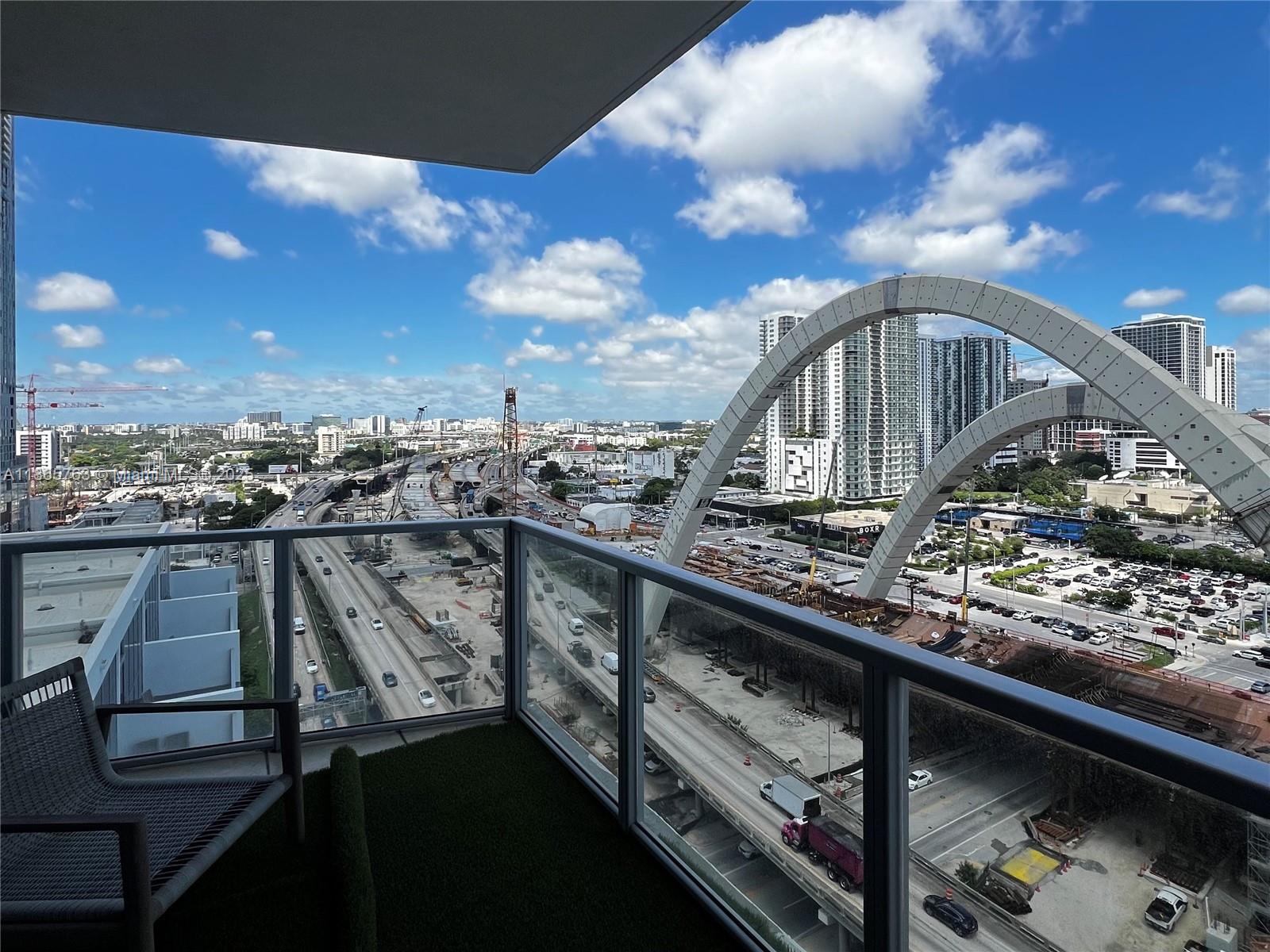 MARQUIS CONDO - Residential