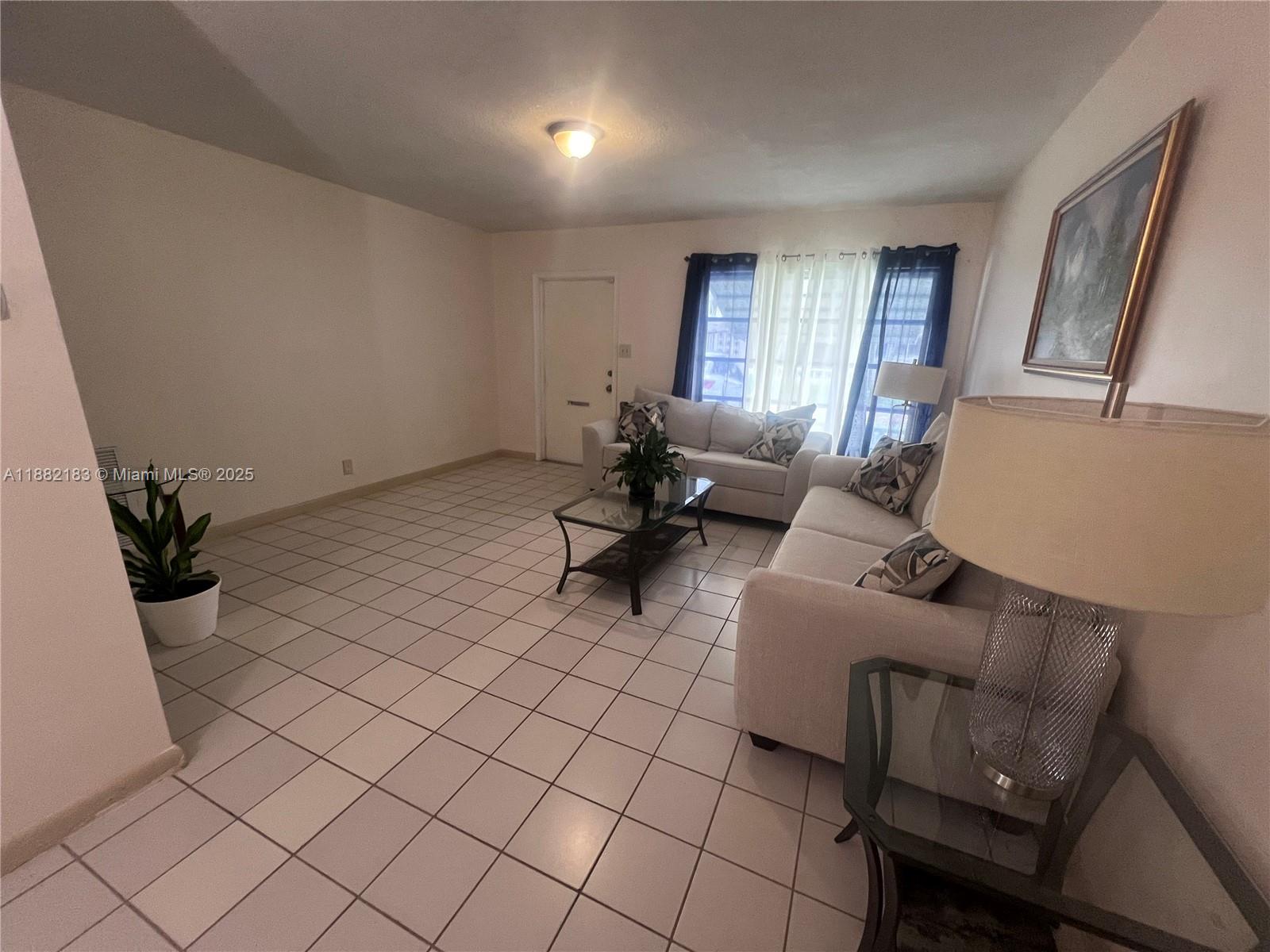 MAINLANDS OF TAMARAC LAKE - Residential