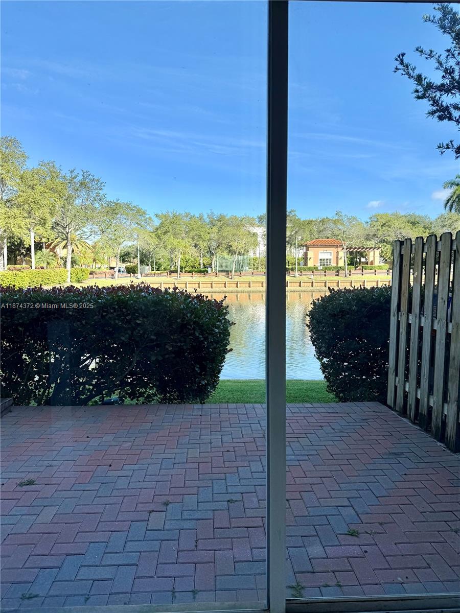 VILLAS AT HARBOR ISLES CO - Residential