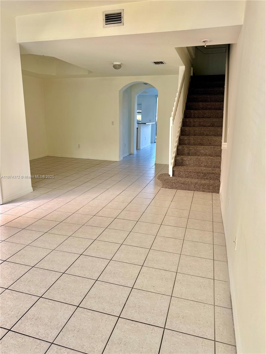 VILLAS AT HARBOR ISLES CO - Residential