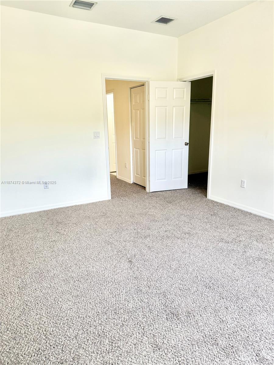 VILLAS AT HARBOR ISLES CO - Residential