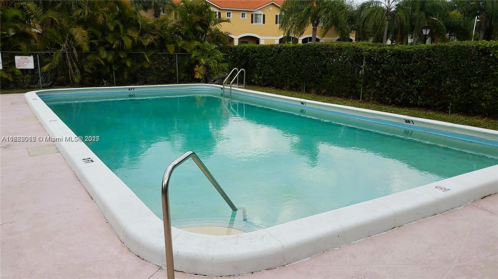 GARDENS OF BURNHAM WOODS - Residential