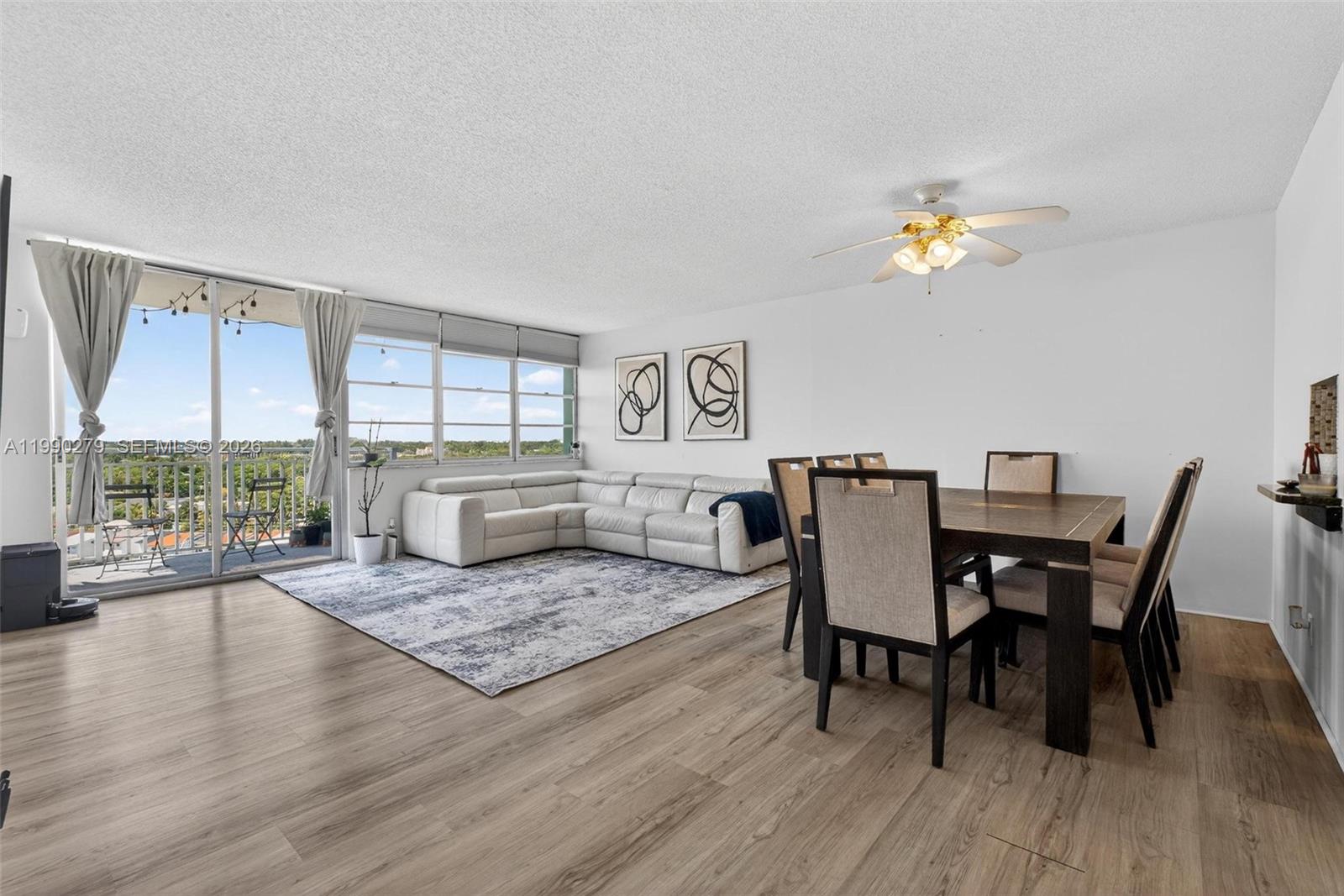 BAYVIEW TOWERS CONDO SOUT - Residential