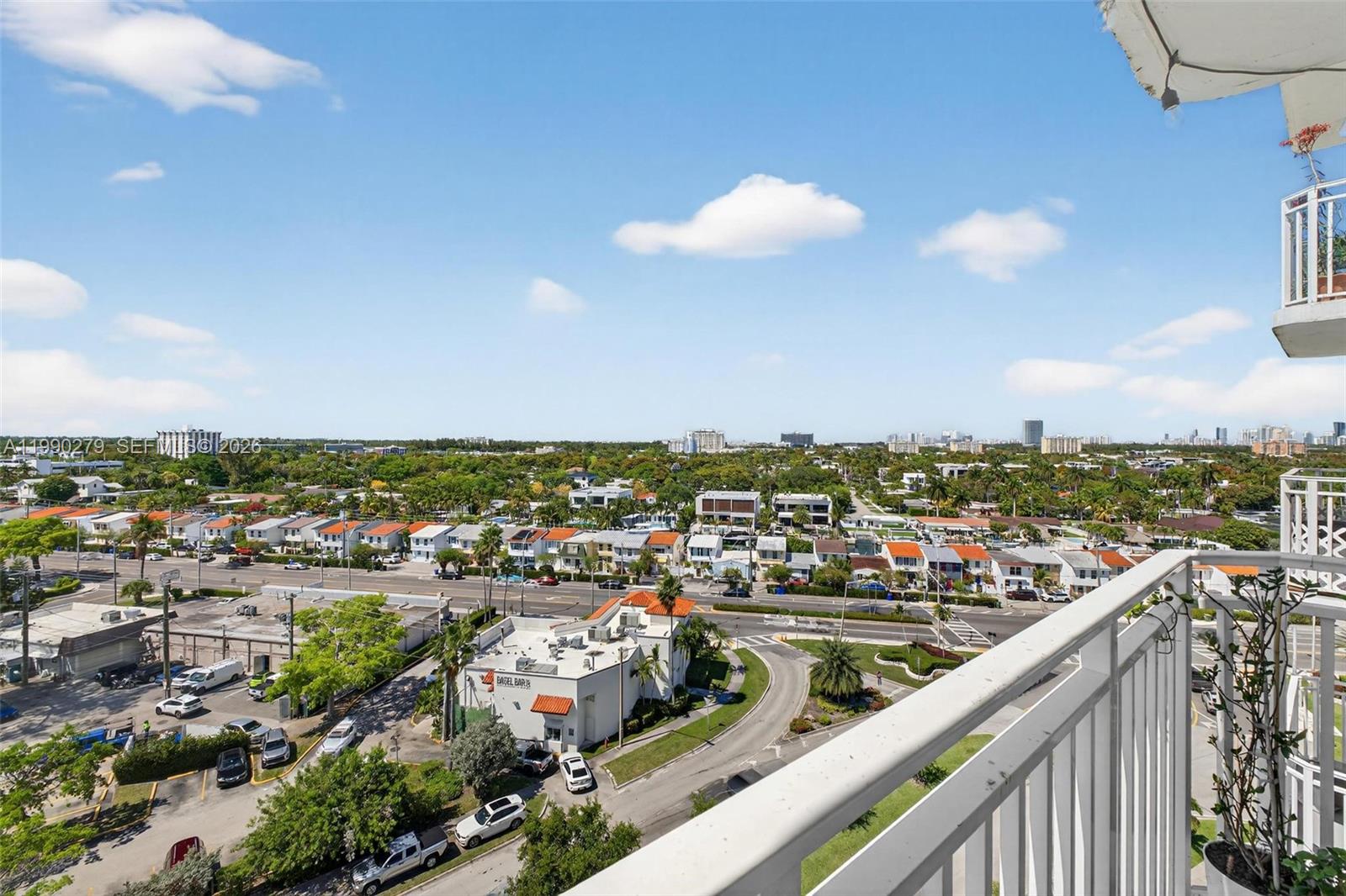 BAYVIEW TOWERS CONDO SOUT - Residential