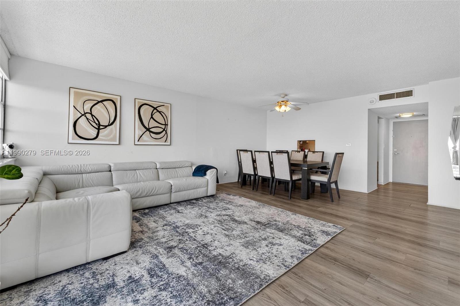 BAYVIEW TOWERS CONDO SOUT - Residential