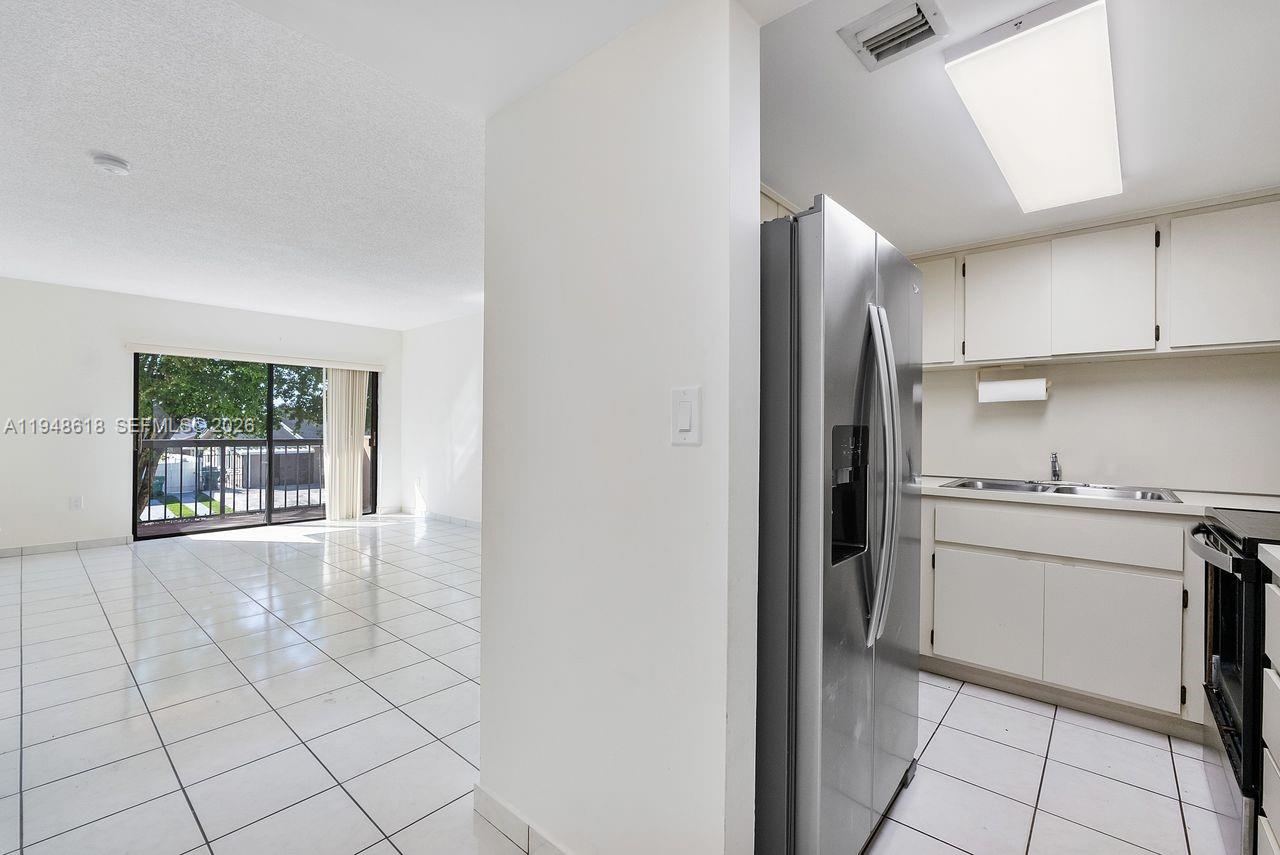 WESTCHESTER POINT CONDO - Residential