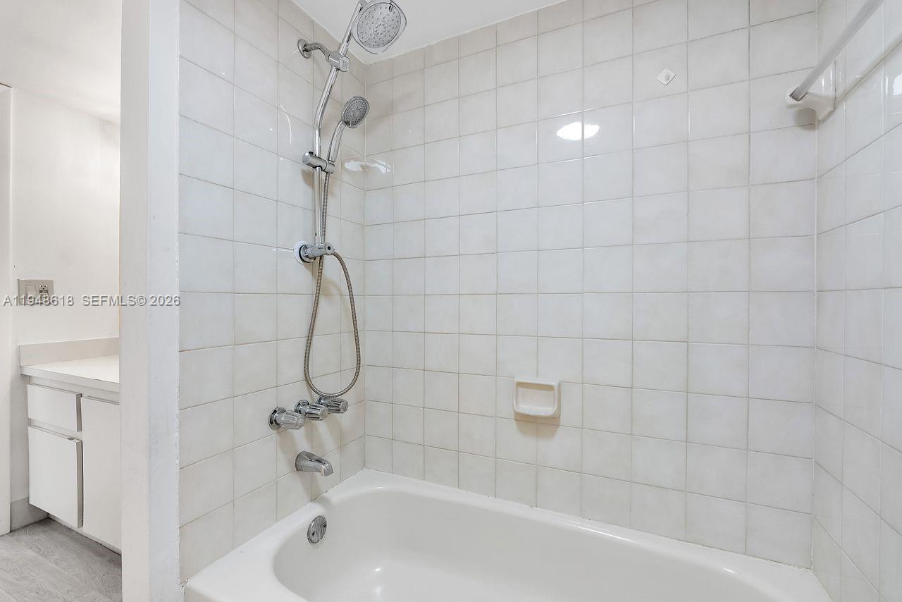 WESTCHESTER POINT CONDO - Residential