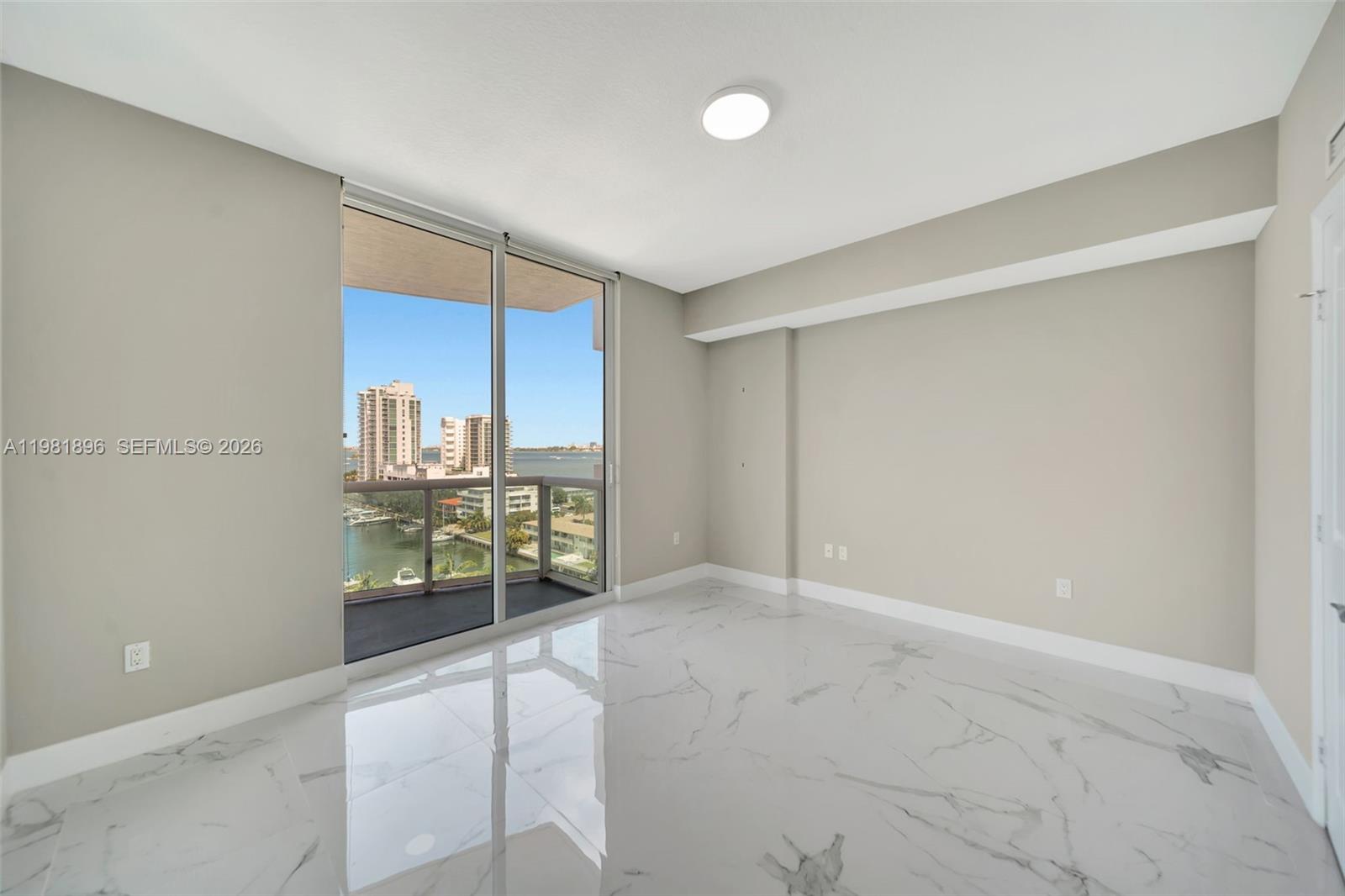 360 CONDO A - Residential