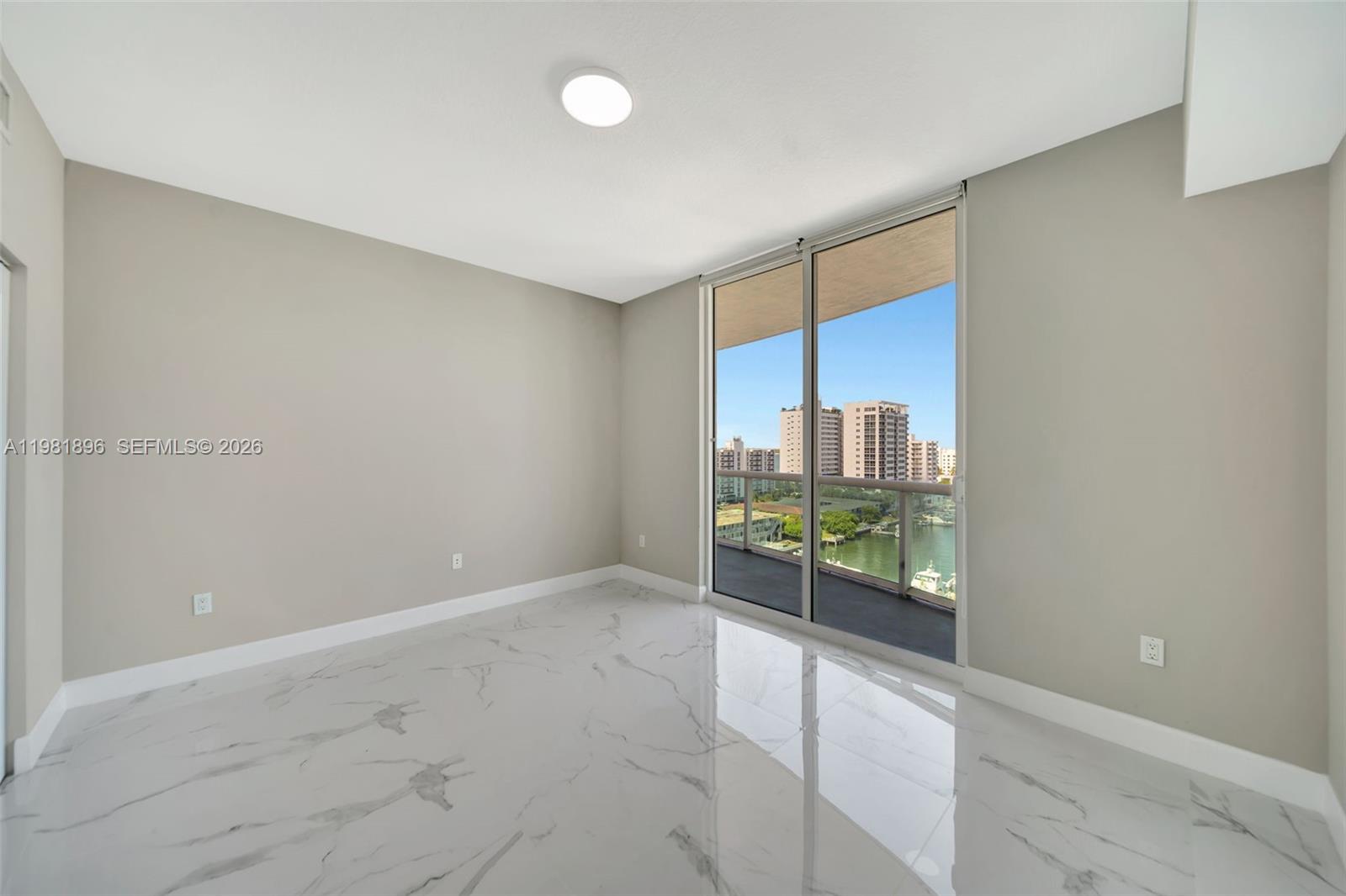 360 CONDO A - Residential