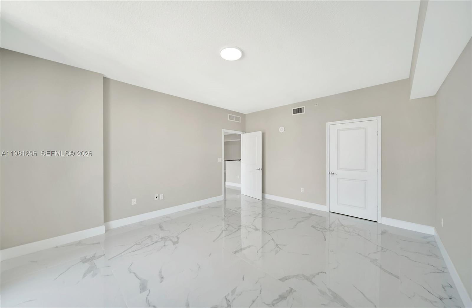 360 CONDO A - Residential