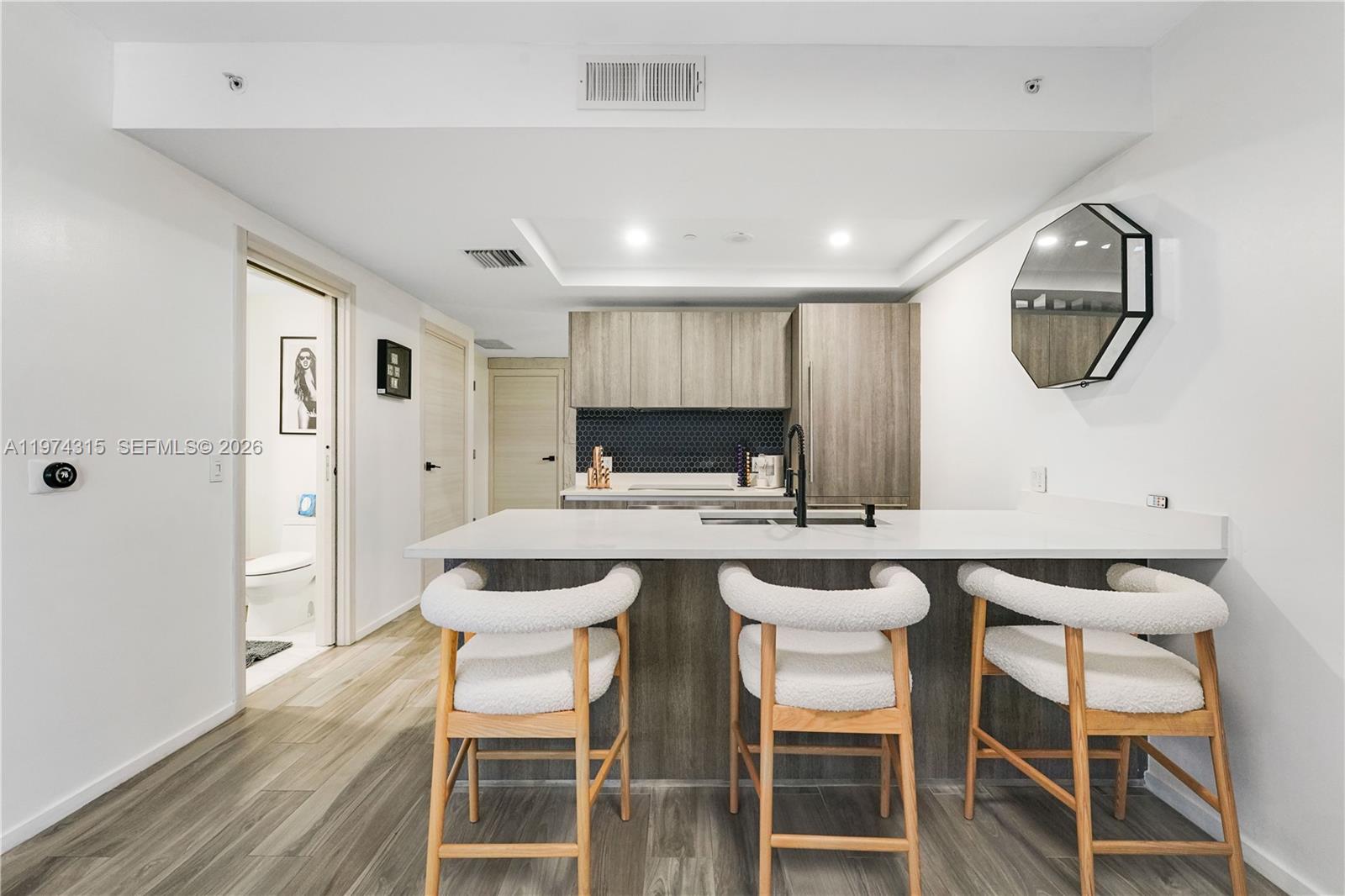 801 SMA RESIDENCES CONDO - Residential