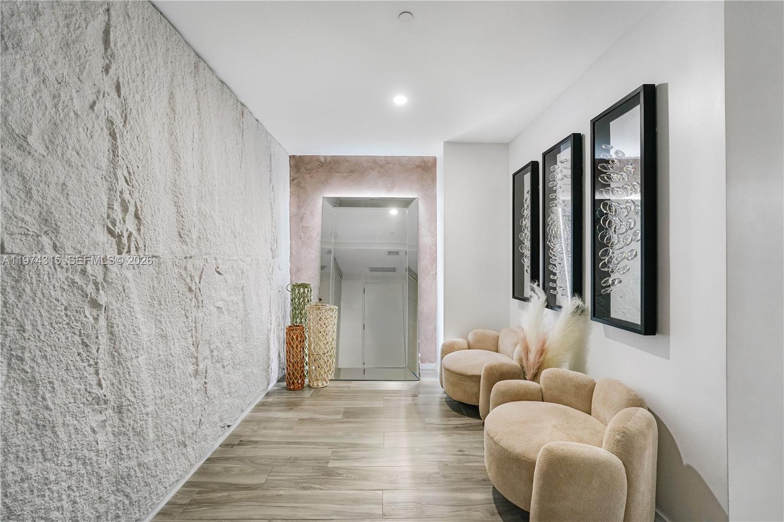 801 SMA RESIDENCES CONDO - Residential