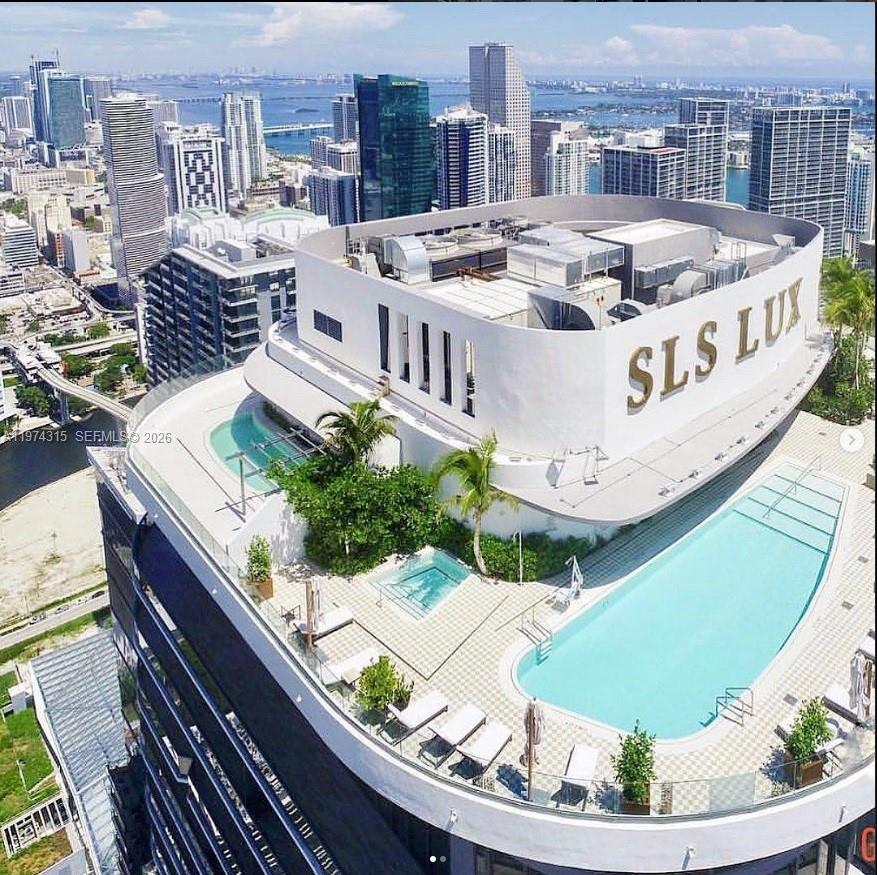 801 SMA RESIDENCES CONDO - Residential