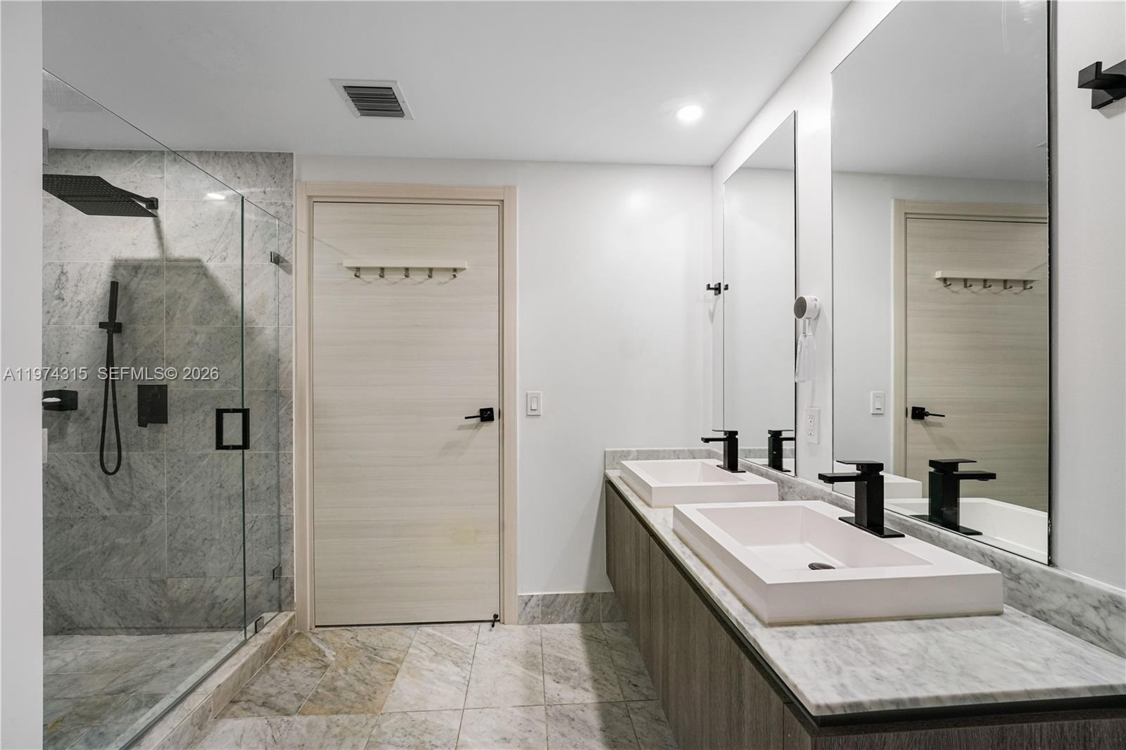 801 SMA RESIDENCES CONDO - Residential