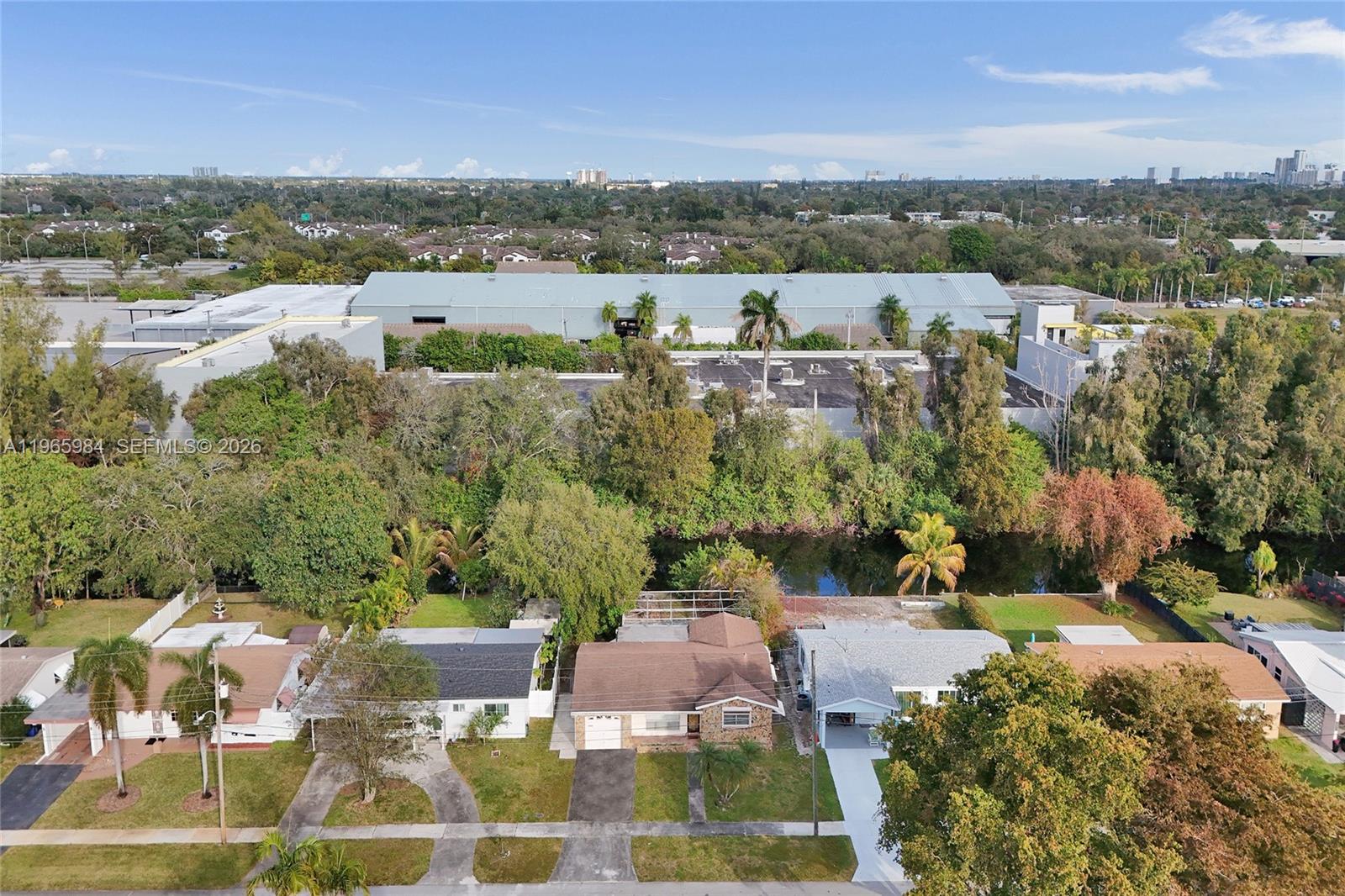 HOLLYWOOD HEIGHTS ADD SEC - Residential