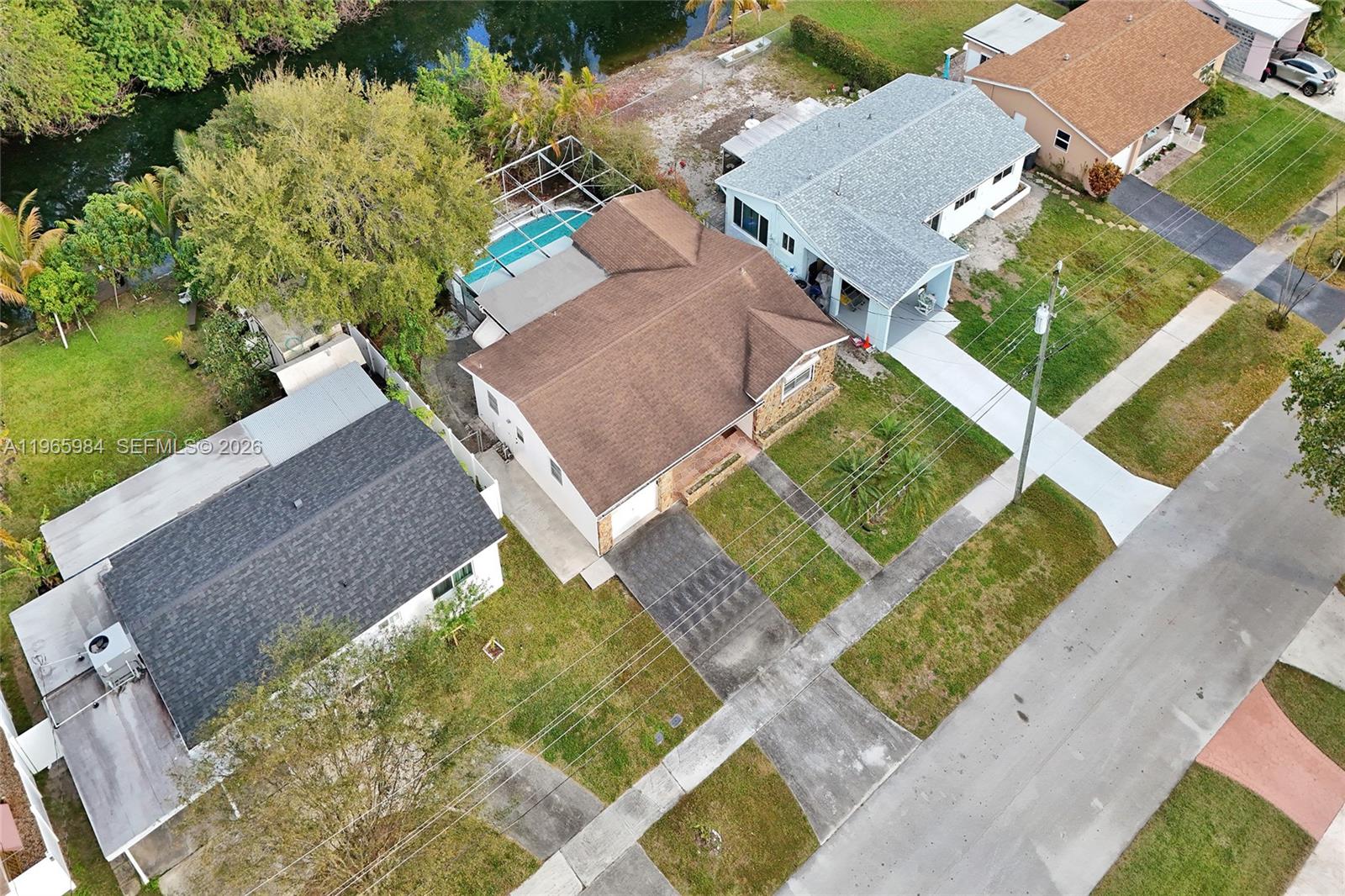 HOLLYWOOD HEIGHTS ADD SEC - Residential