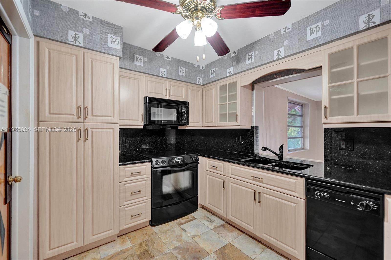 HOLLYWOOD HEIGHTS ADD SEC - Residential