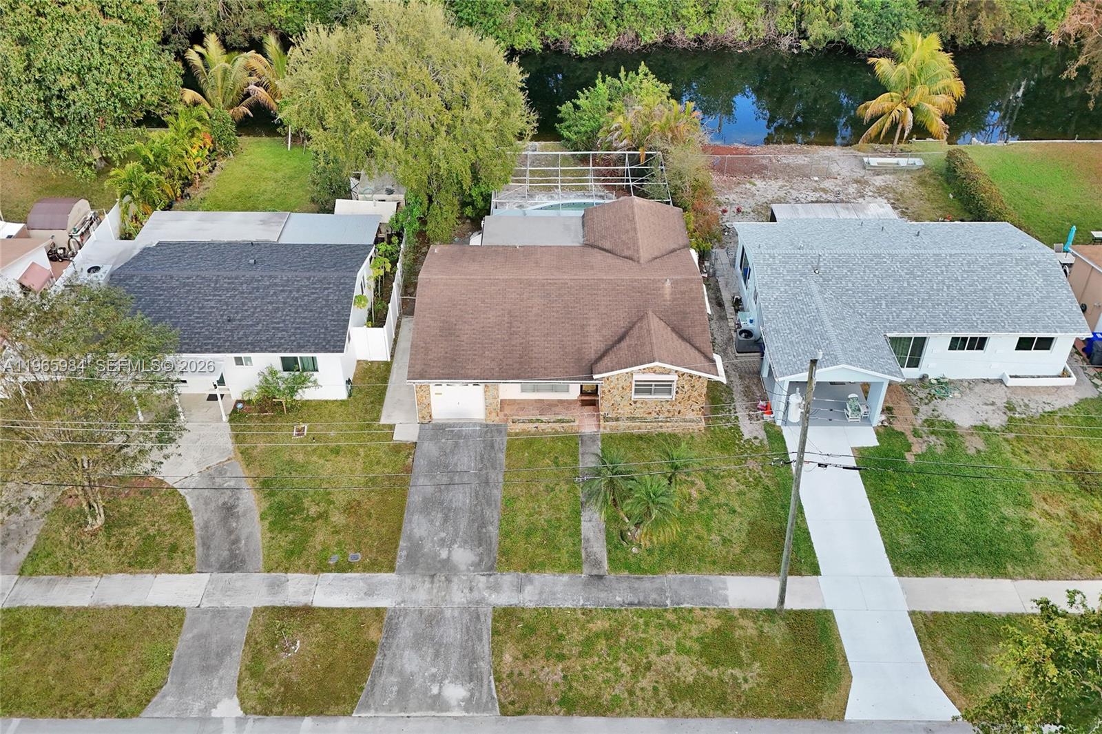 HOLLYWOOD HEIGHTS ADD SEC - Residential